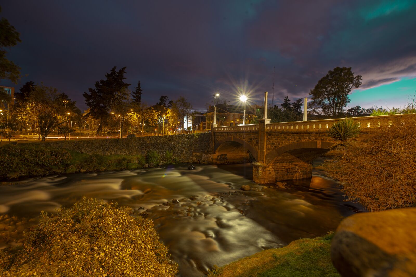 Nikon D600 sample photo. Cuenca ecuador, the stairs photography