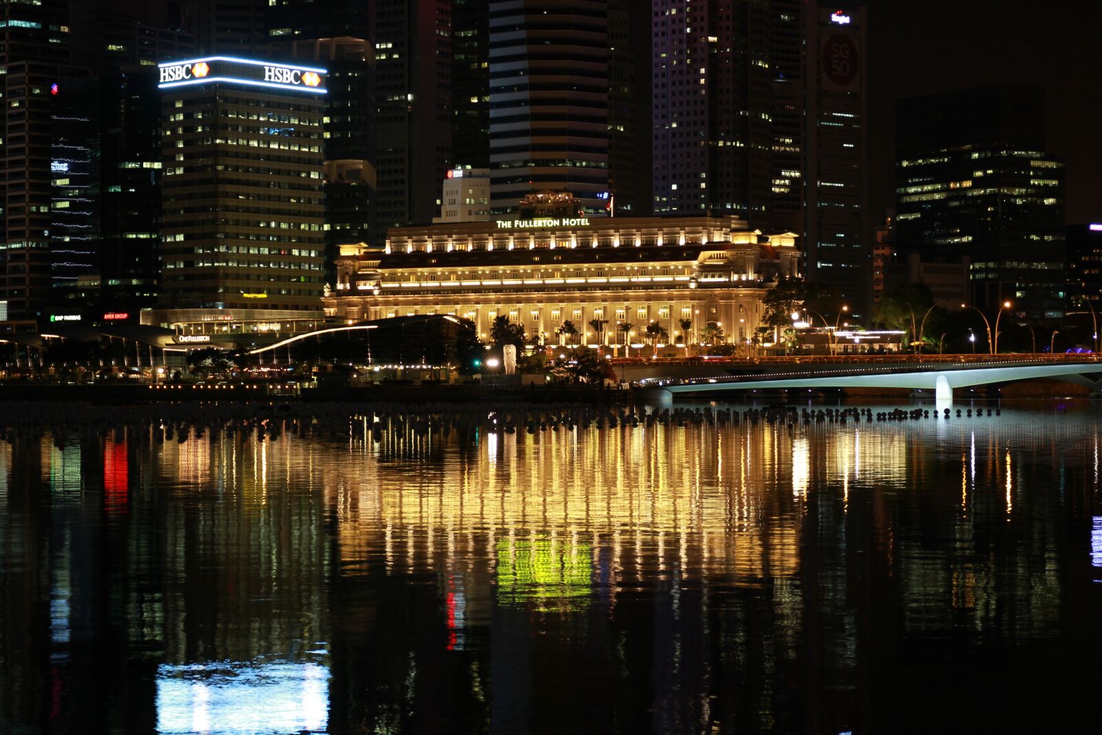 Canon EOS 550D (EOS Rebel T2i / EOS Kiss X4) sample photo. Singapore, night, marina photography