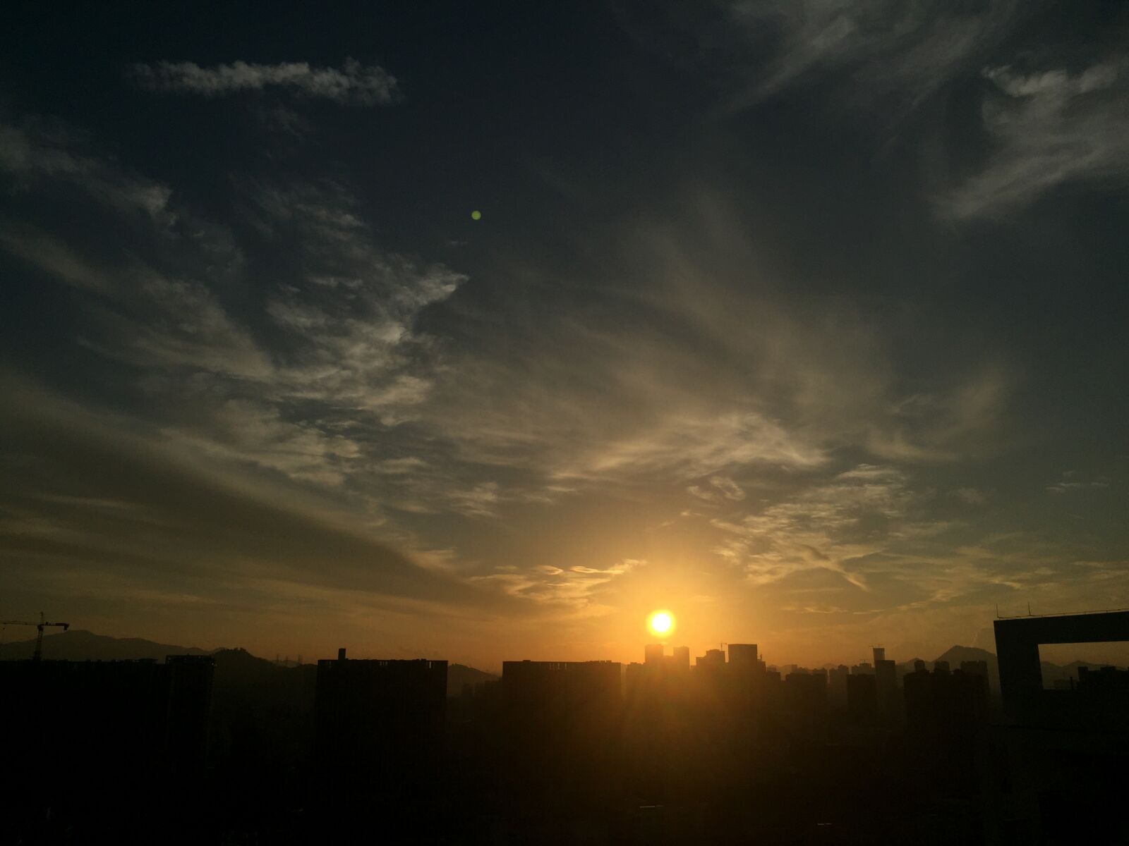 iPhone 6 back camera 4.15mm f/2.2 sample photo. Shenzhen, morning, sunrise photography