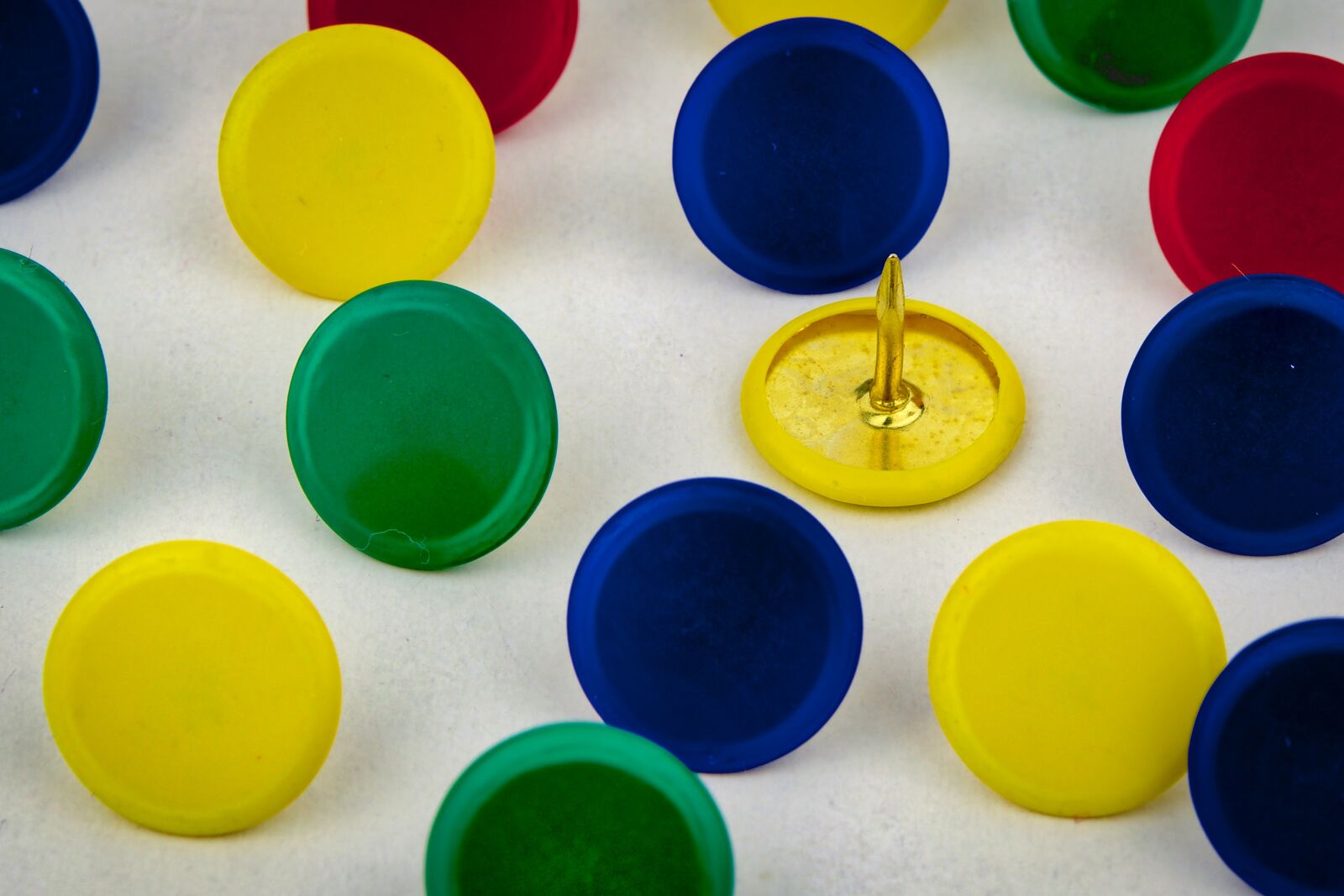 Nikon D5300 sample photo. Tacks, colorful, color photography