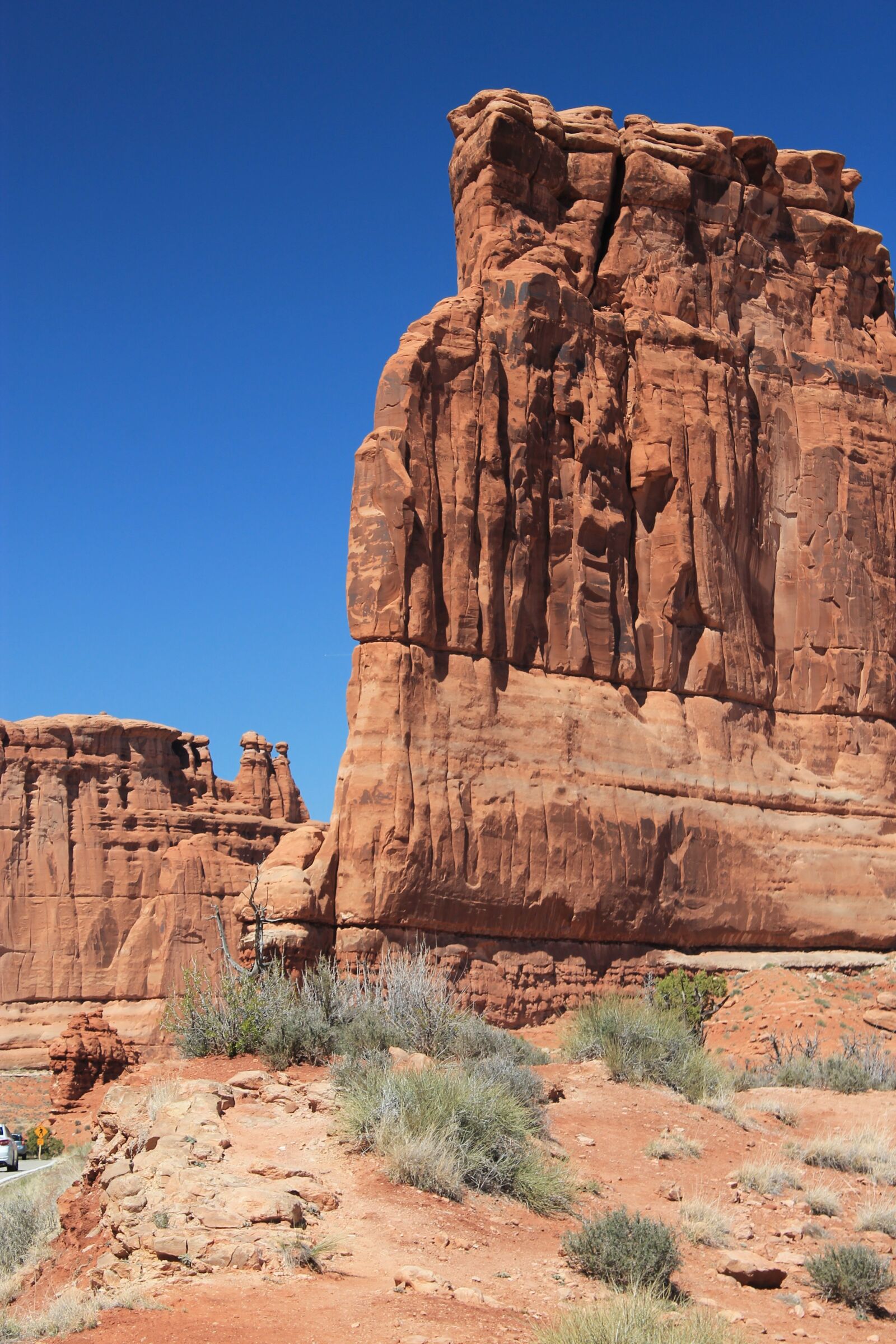 Canon EOS 1100D (EOS Rebel T3 / EOS Kiss X50) sample photo. Arches, sandstone, monuments photography