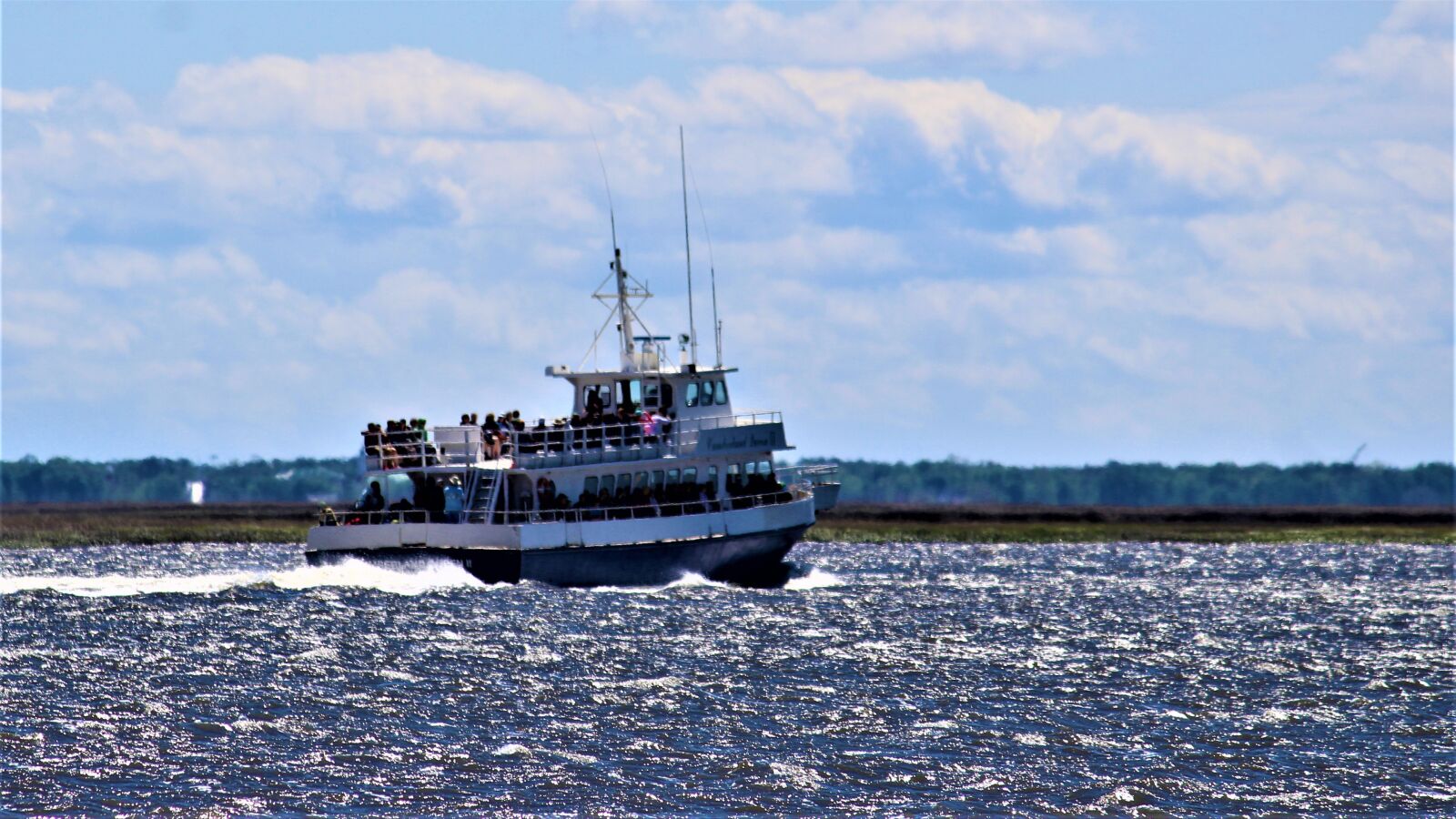 Canon EOS 1200D (EOS Rebel T5 / EOS Kiss X70 / EOS Hi) sample photo. Cumberland island ferry, saint photography