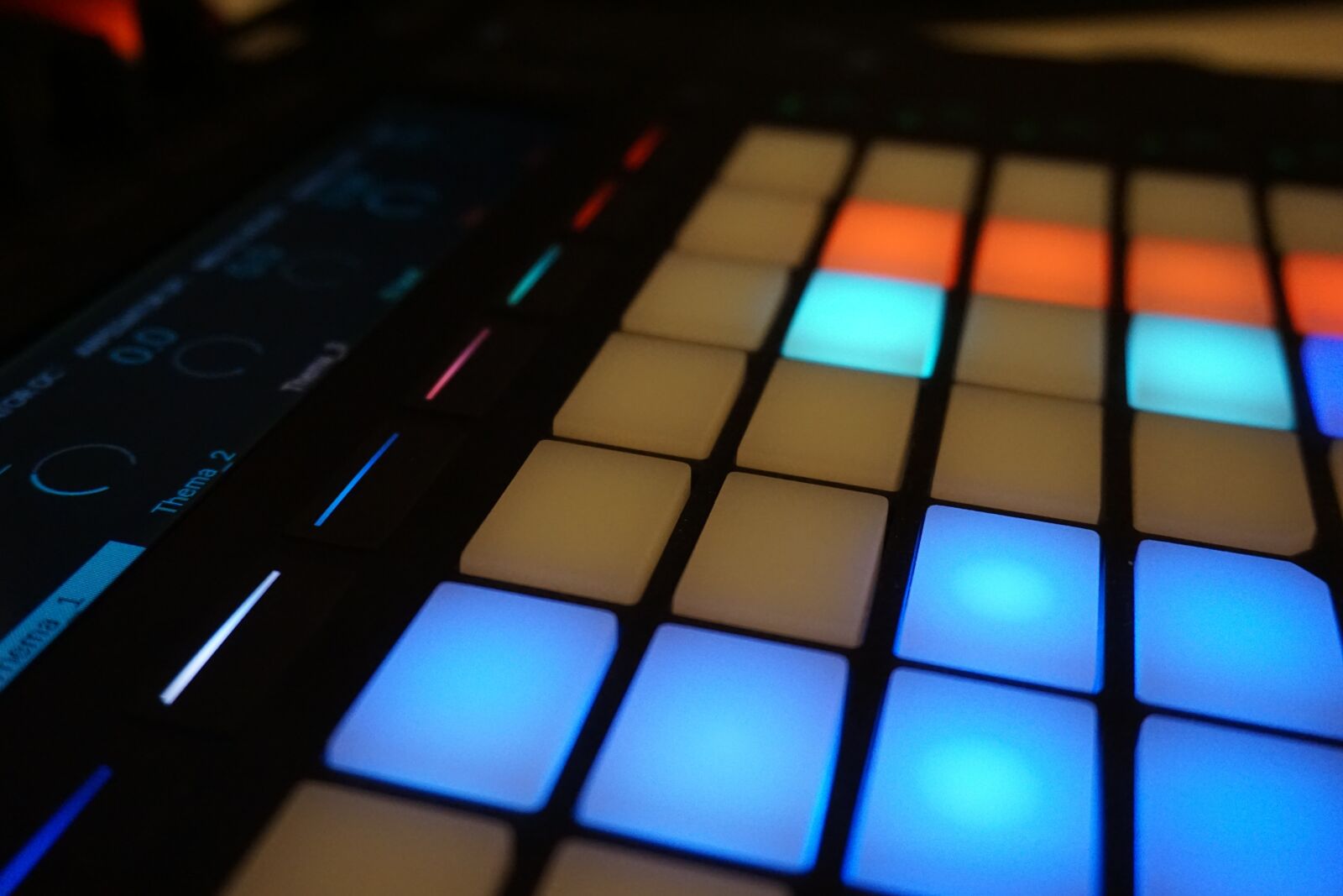 Sony E 16-50mm F3.5-5.6 PZ OSS sample photo. Ableton, music, push2 photography
