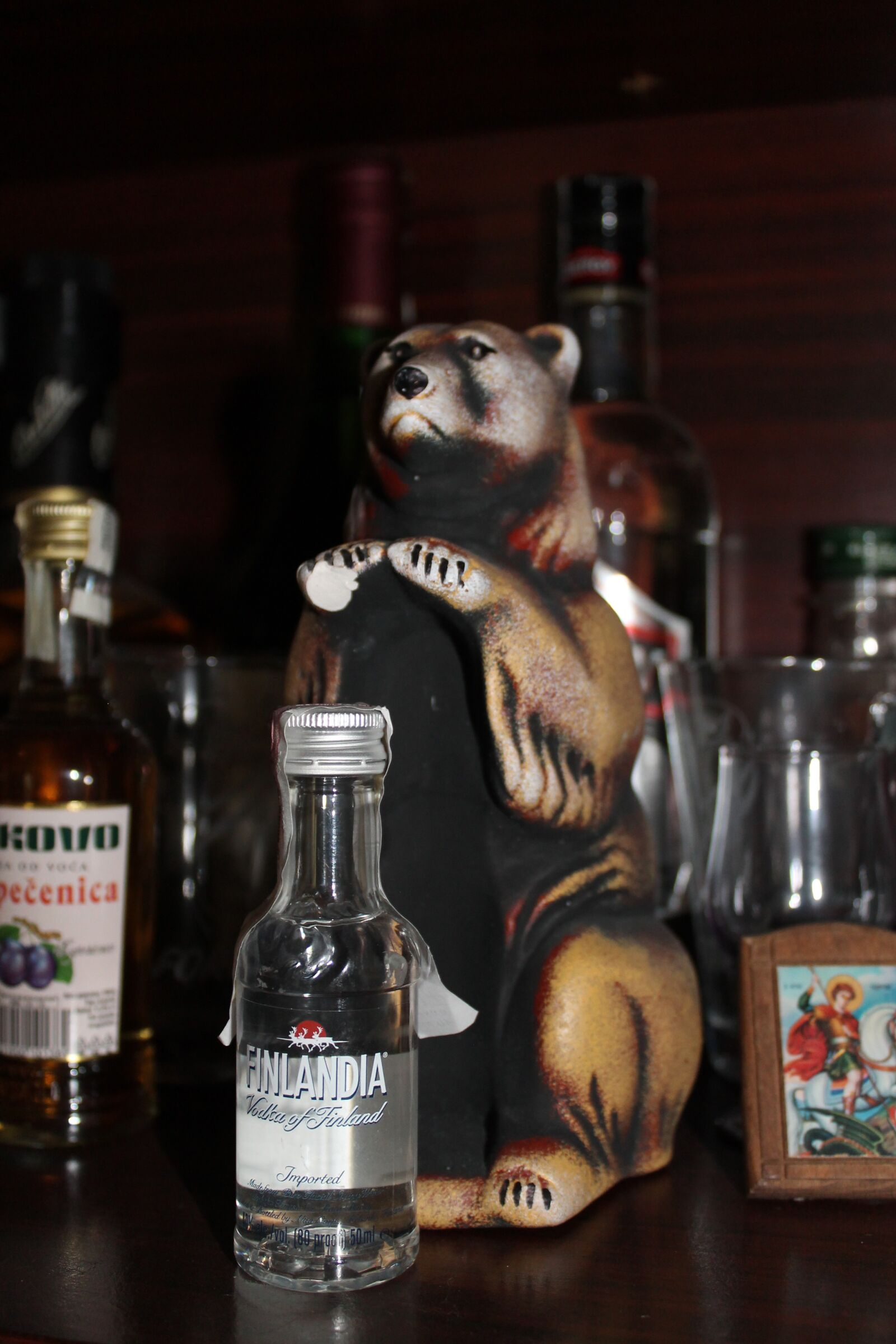 Canon EOS 1100D (EOS Rebel T3 / EOS Kiss X50) sample photo. Finland, bear, souvenir photography