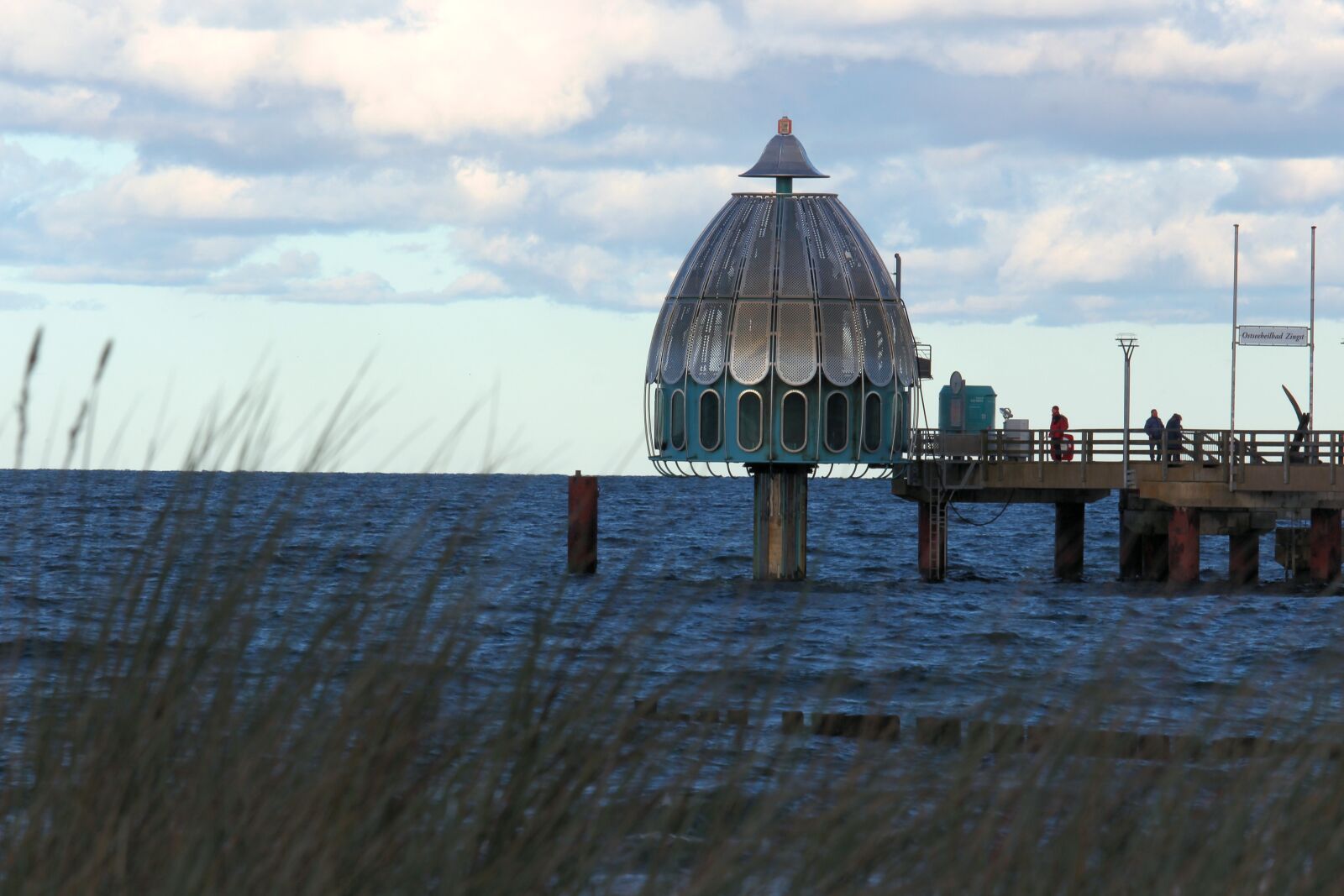 Canon EF-S 55-250mm F4-5.6 IS STM sample photo. Diving bell, baltic sea photography