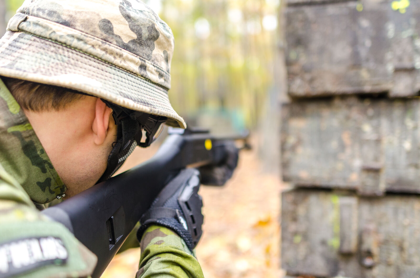 Nikon D5100 sample photo. Action, aiming, airsoft, ambush photography
