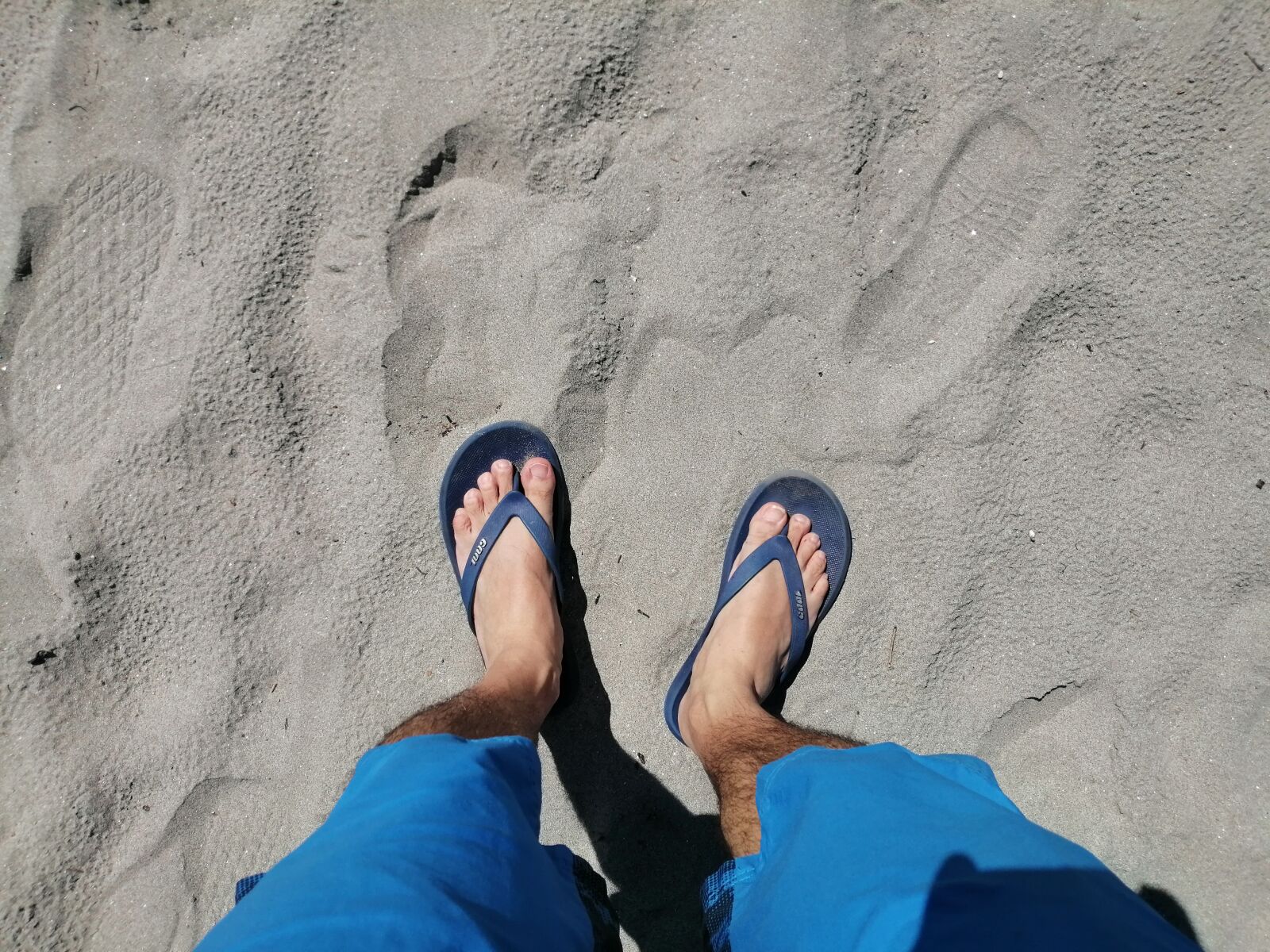 HUAWEI JKM-LX3 sample photo. Sand, feet, sandals photography