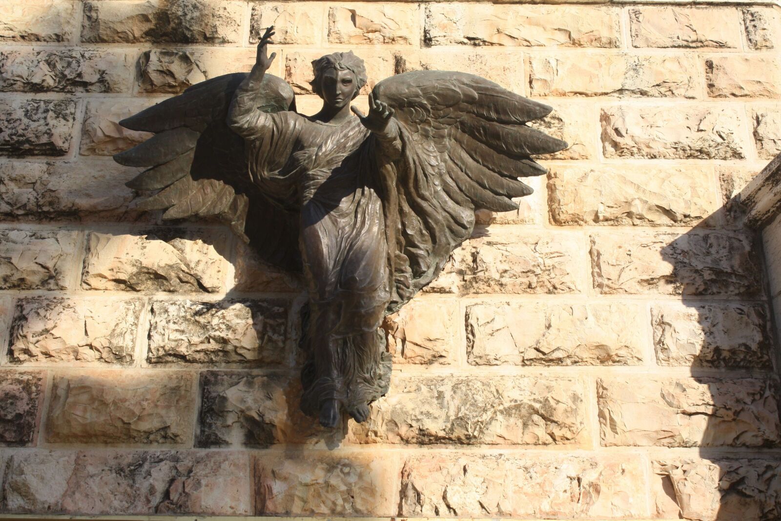 Canon EOS 1000D (EOS Digital Rebel XS / EOS Kiss F) sample photo. Bethlehem, angel, herald photography