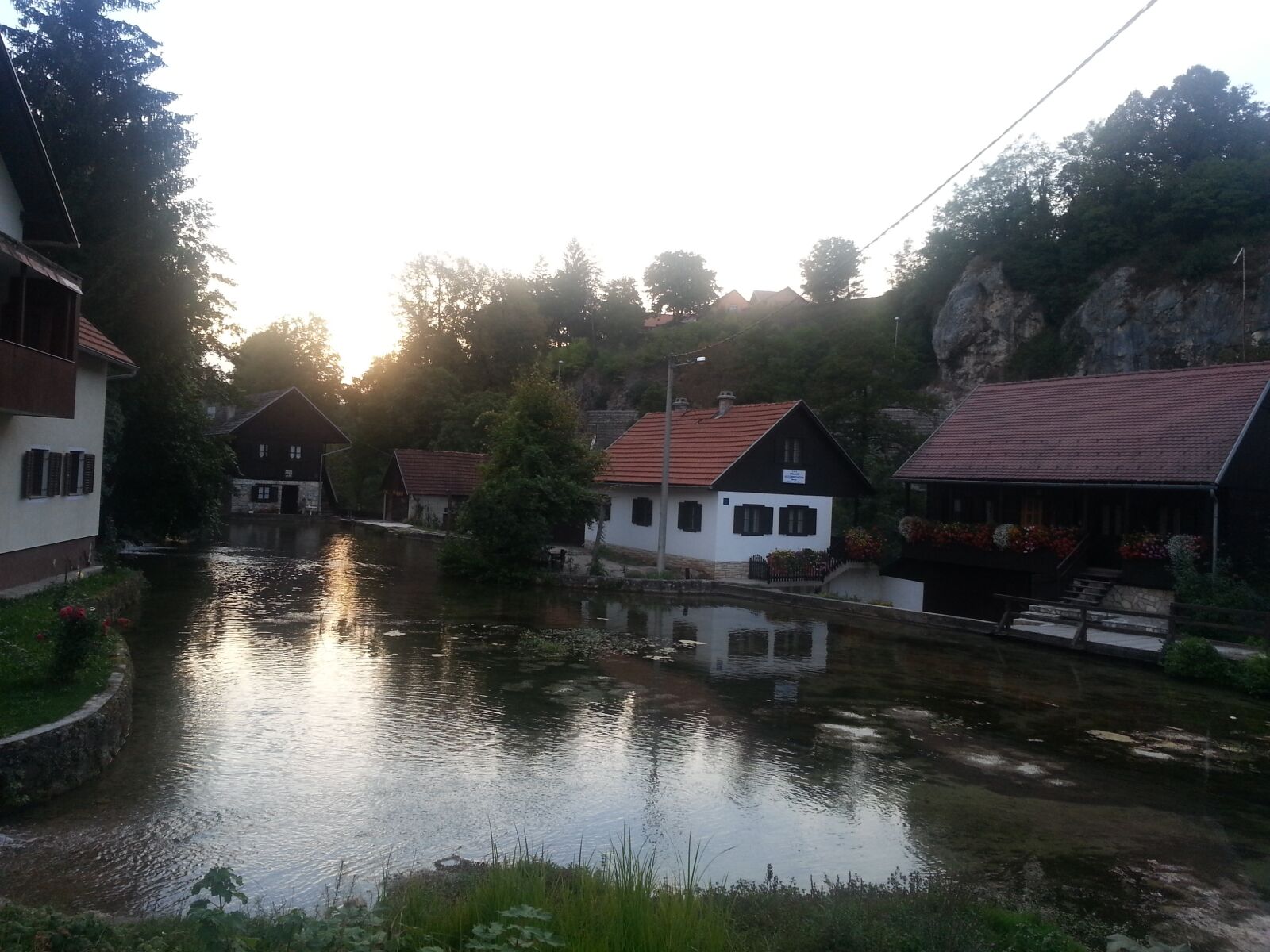 Samsung Galaxy Note2 sample photo. Lake, house, sun photography