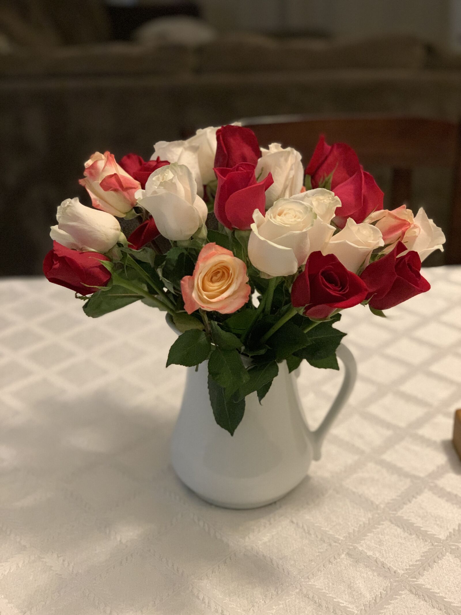 Apple iPhone XS Max sample photo. Roses, flowers, rose photography