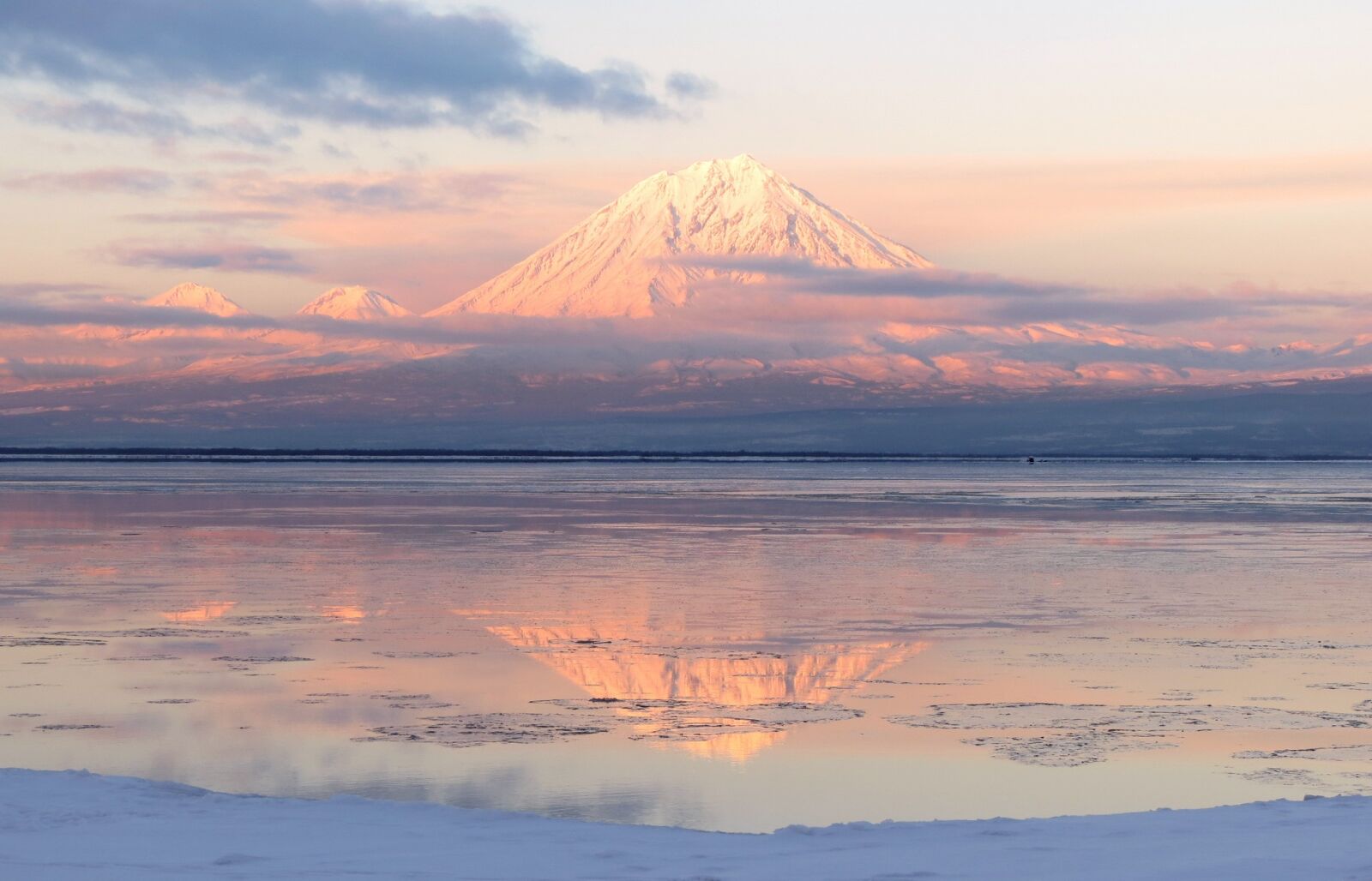 Canon PowerShot SX40 HS sample photo. Volcanoes, mountains, winter photography
