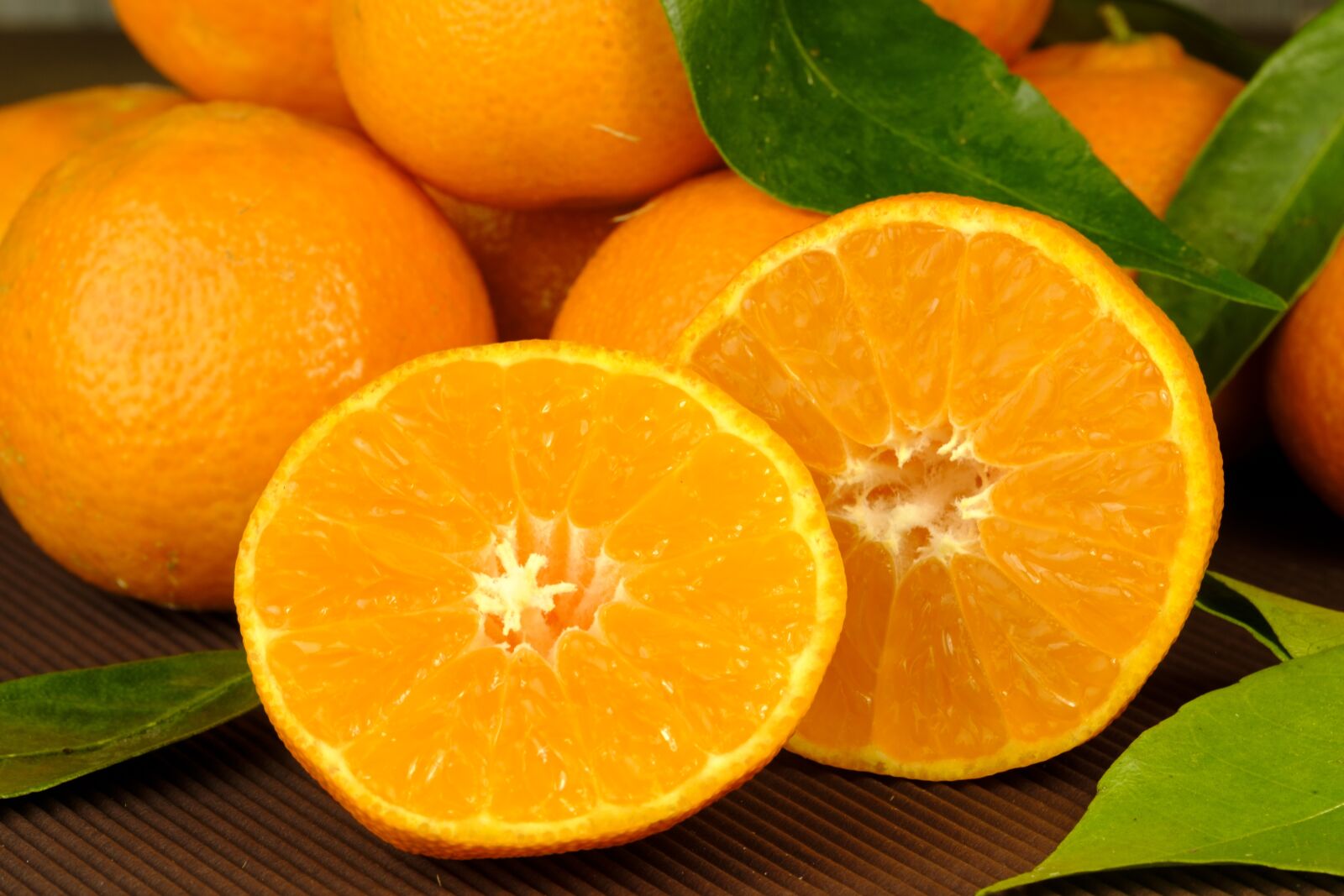 Fujifilm X-T2 + Fujifilm XF 80mm F2.8 R LM OIS WR Macro sample photo. Tangerines, clementines, oranges photography