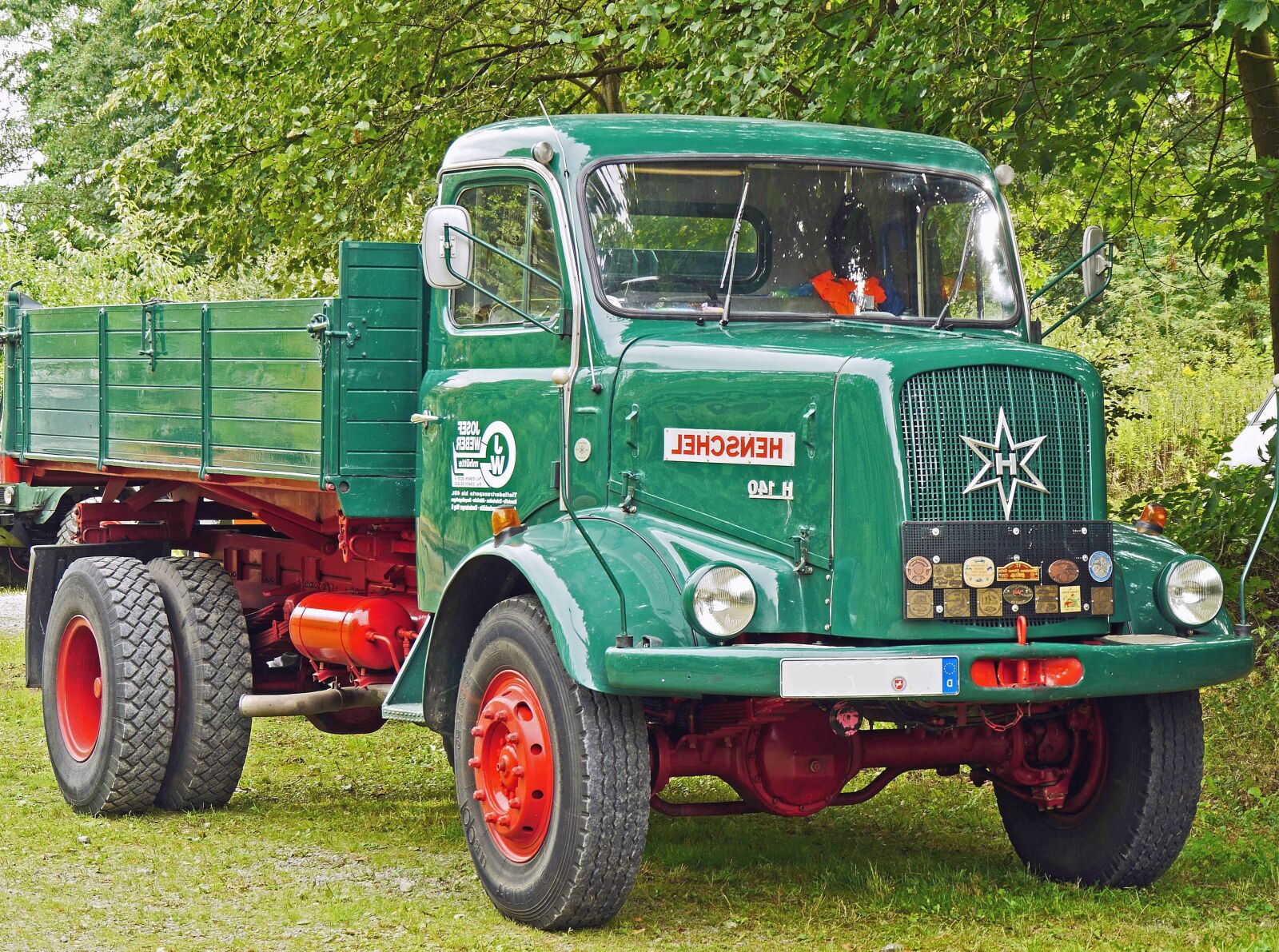 Panasonic Lumix DMC-GH3 sample photo. Truck, machine, vehicle, transportation photography