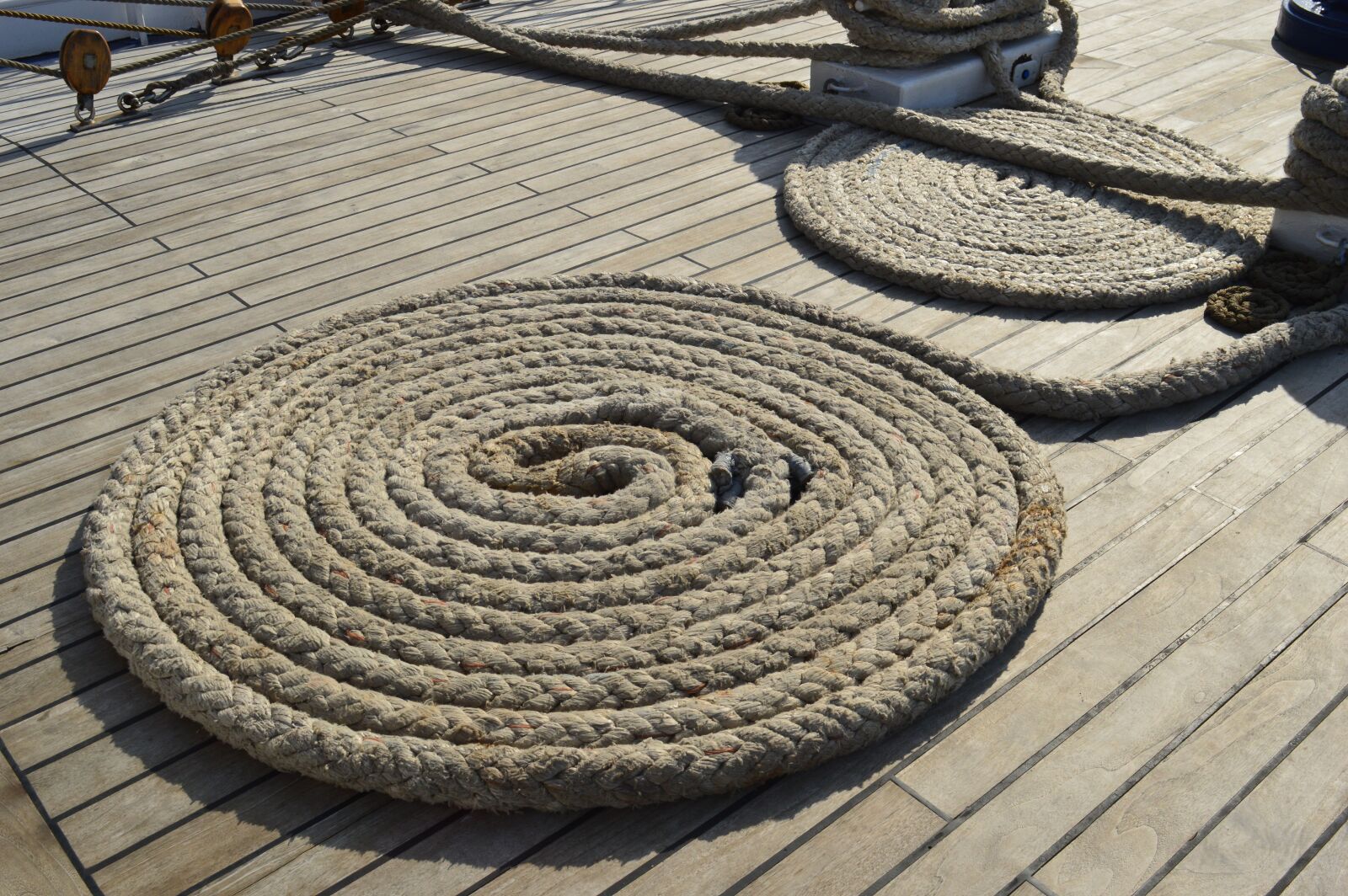 Nikon D3200 sample photo. Rope, cape, boat photography