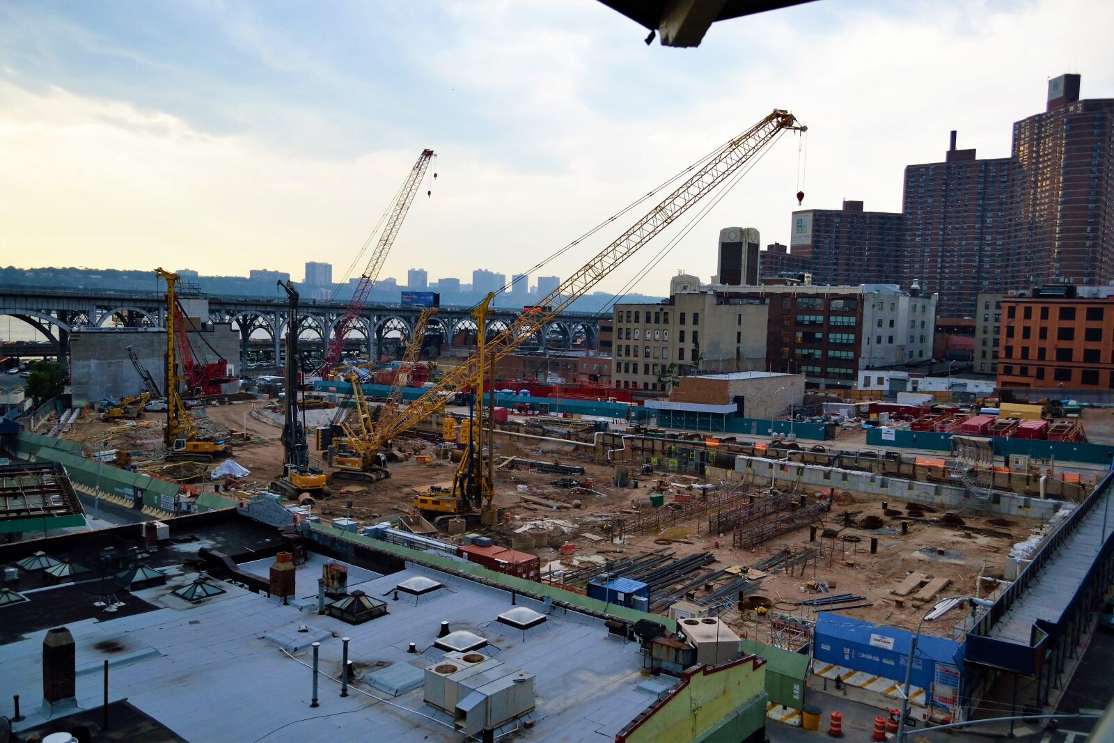 Nikon D3100 sample photo. Construction site, harlem, new photography
