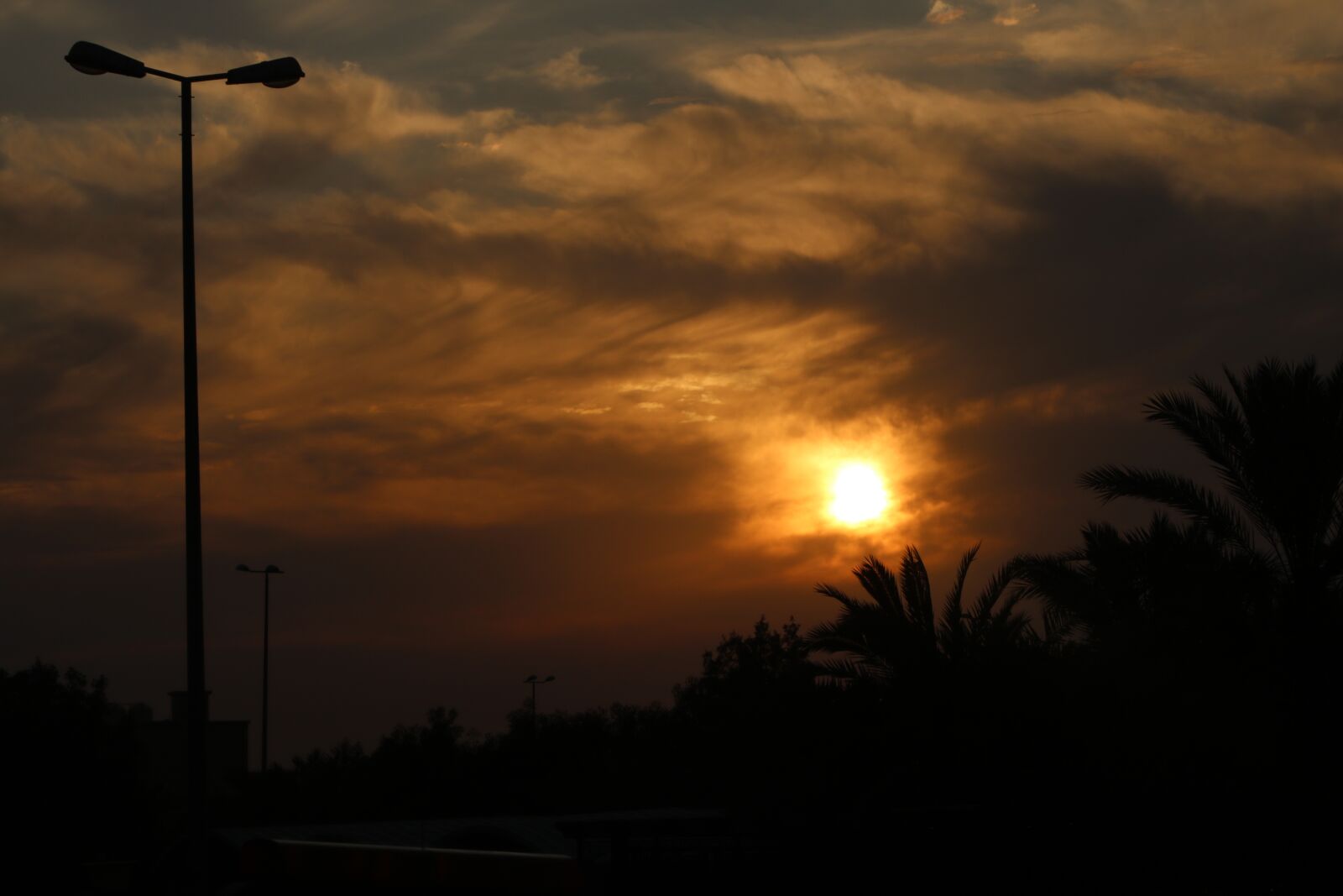 Canon EF75-300mm f/4-5.6 sample photo. Sunset, sun, clouds photography