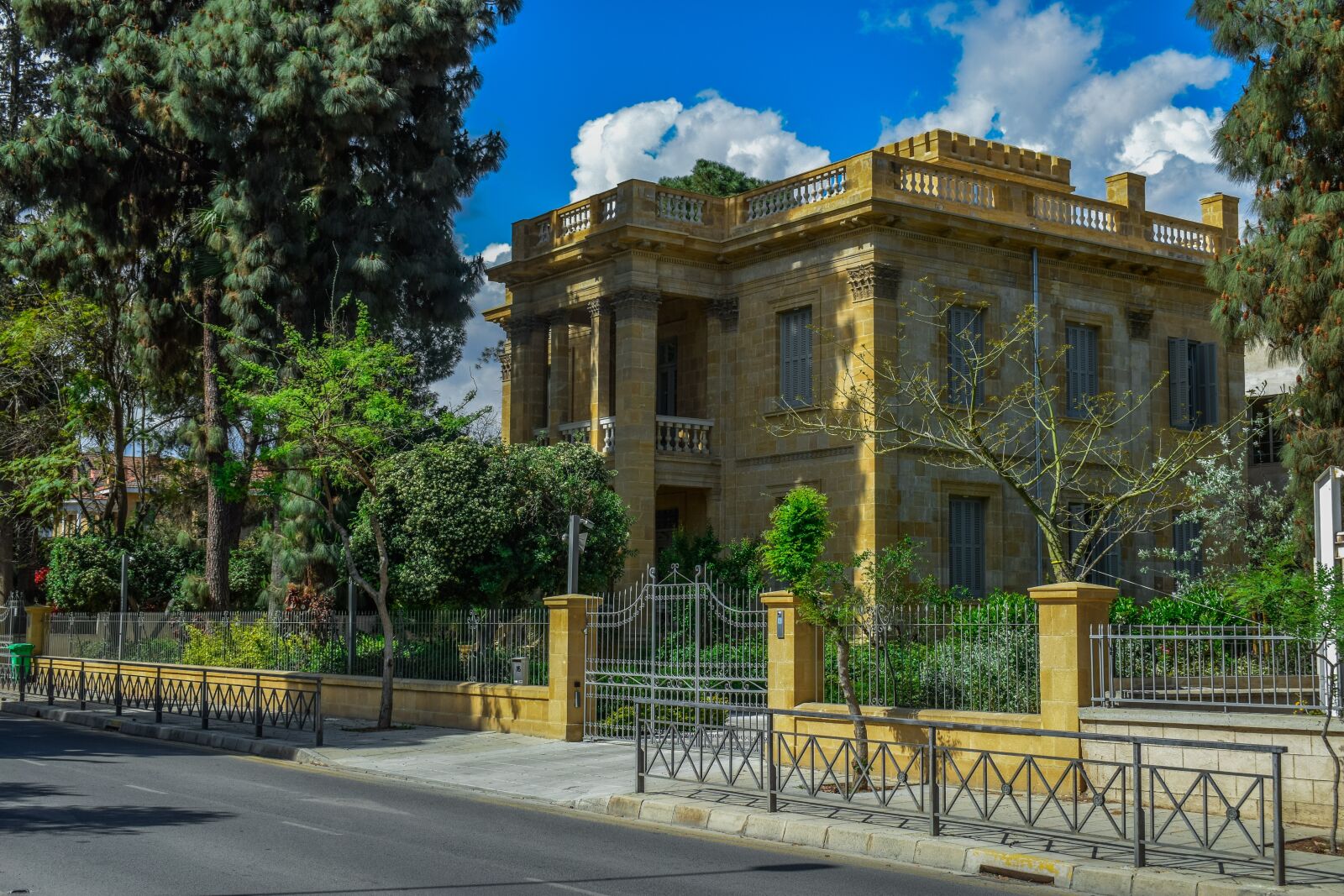 Nikon D3300 sample photo. Architecture, building, neoclassic photography