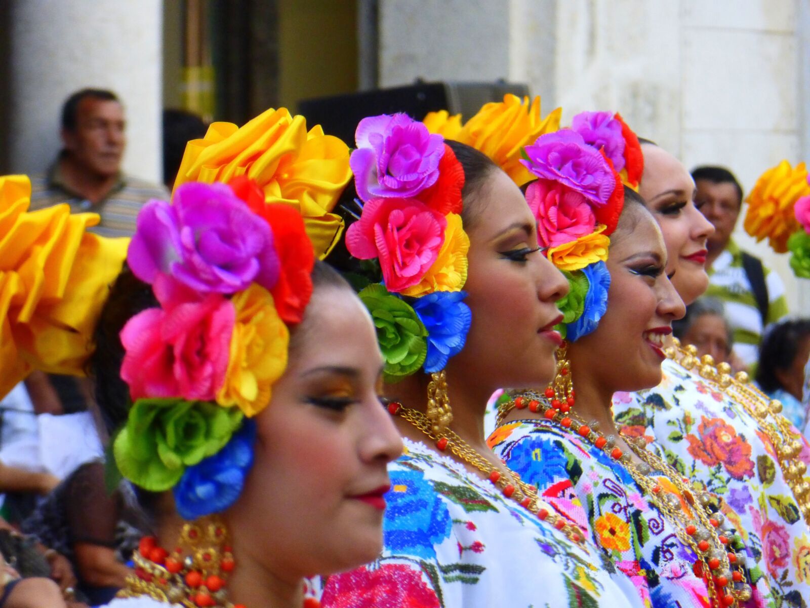 Panasonic Lumix DMC-ZS25 (Lumix DMC-TZ35) sample photo. Festival, people, mexico photography