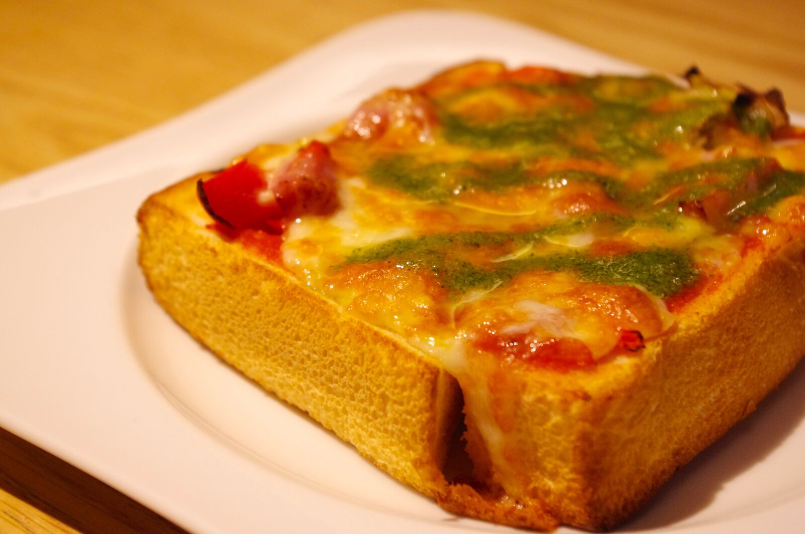 Pentax K-r sample photo. Pizza toast, food, pizza photography
