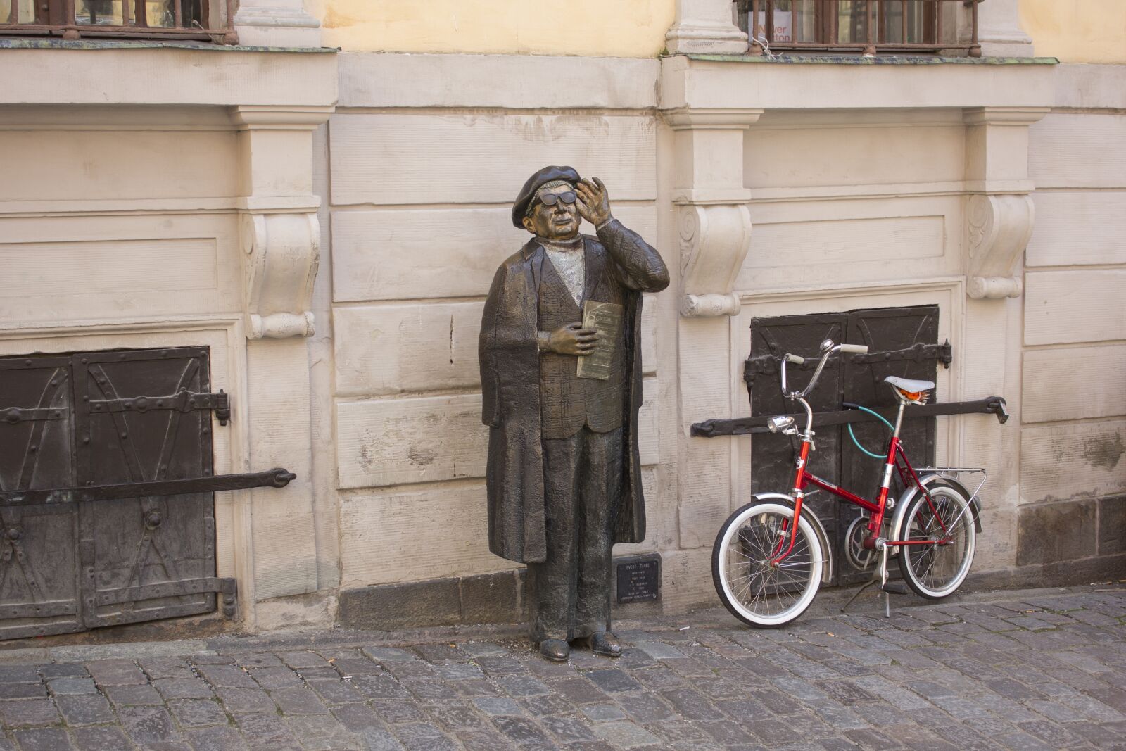 Canon EOS 60D sample photo. Stockholm, bronze, sculpture photography