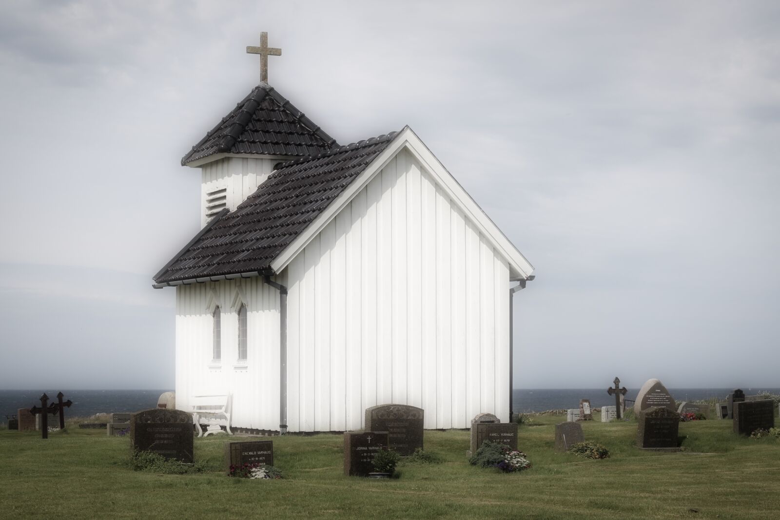 Canon EF 50mm F1.8 II sample photo. Church, cemetery, tombstone photography