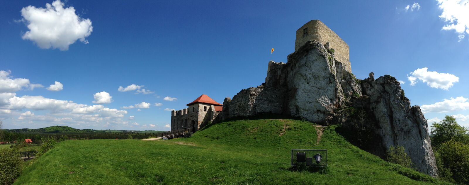 iPhone 5c back camera 4.12mm f/2.4 sample photo. Castle, the ruins of photography