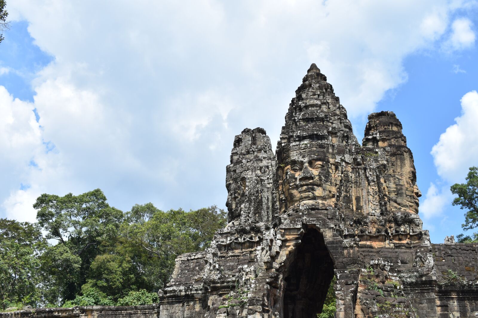 Nikon D3400 sample photo. South gate, angkor thom photography