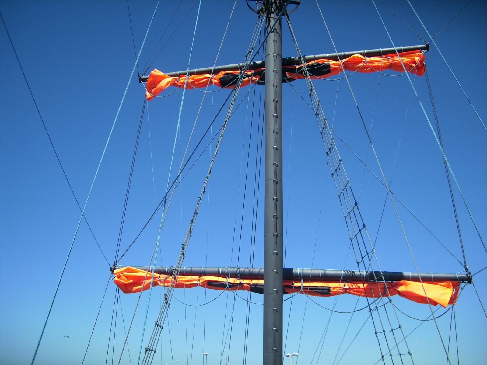 Digital Camera DigitalCAM sample photo. Rigging, sail, ship photography