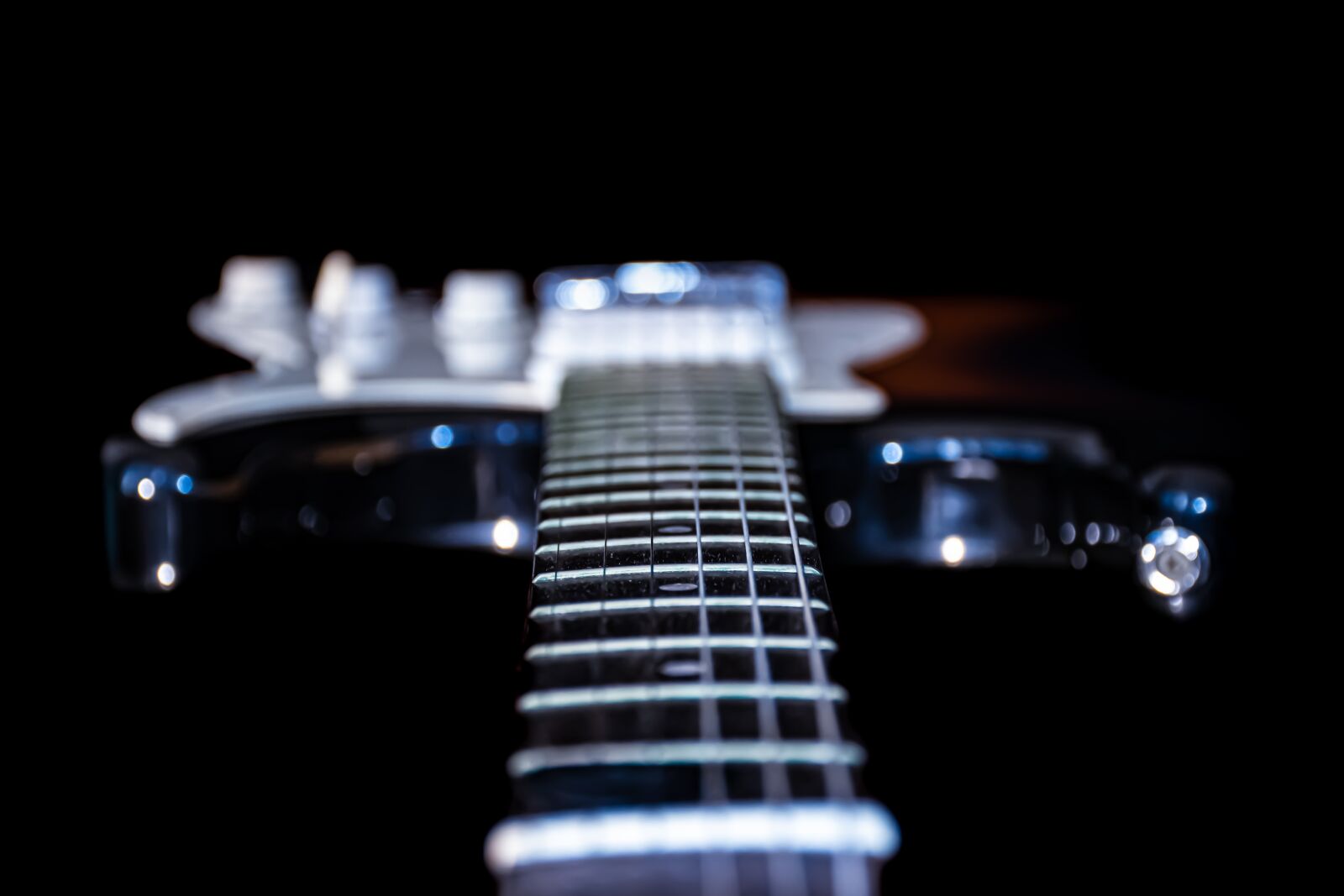 Nikon D5600 sample photo. Light, music, band photography