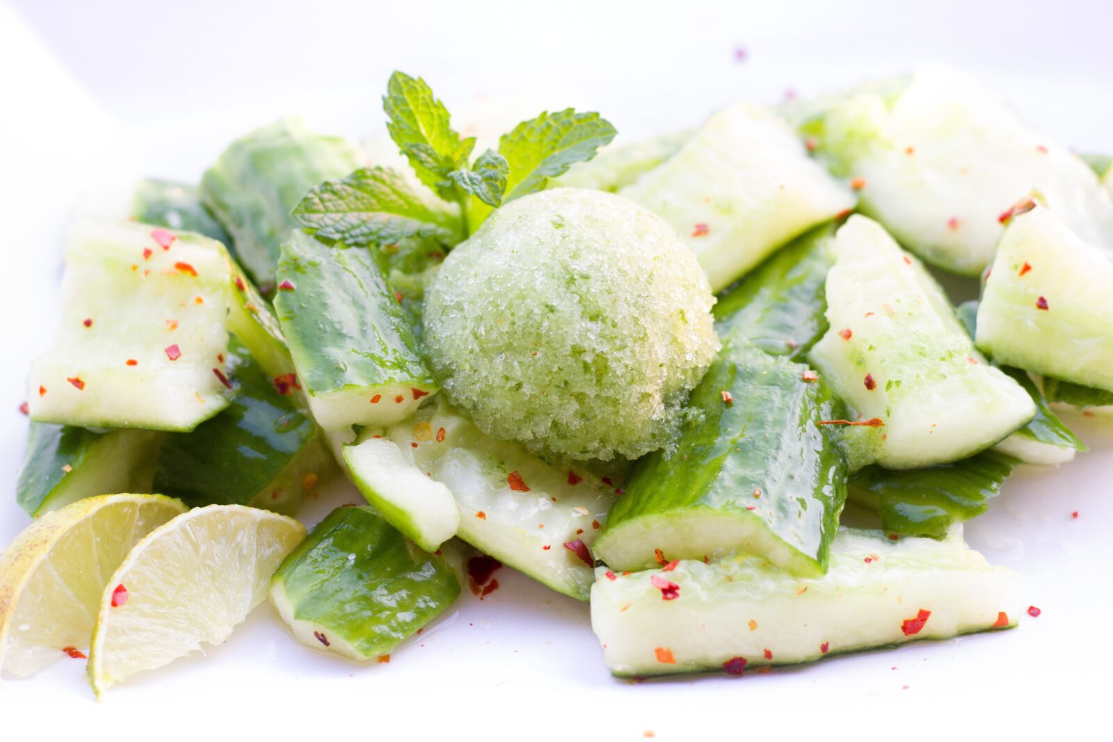 Canon EOS 600D (Rebel EOS T3i / EOS Kiss X5) + Canon EF 50mm F1.8 STM sample photo. Cucumber, cucumber salad, salad photography