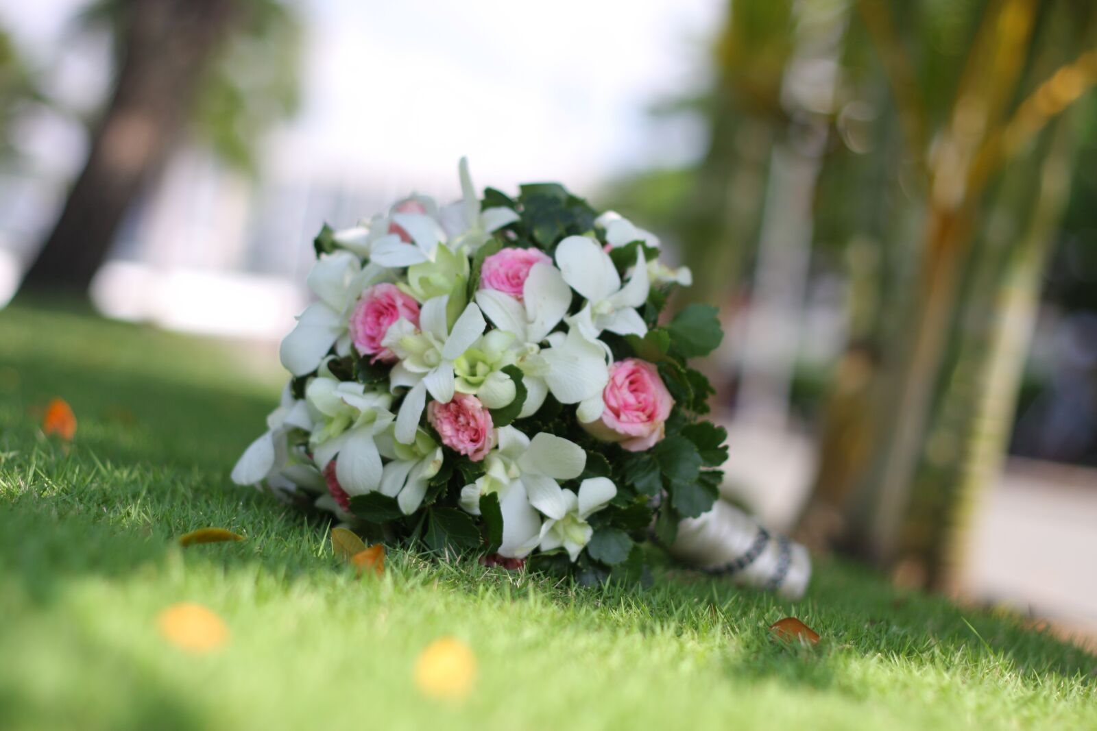 Canon EOS 40D sample photo. Wedding flowers, bouquet, beautiful photography