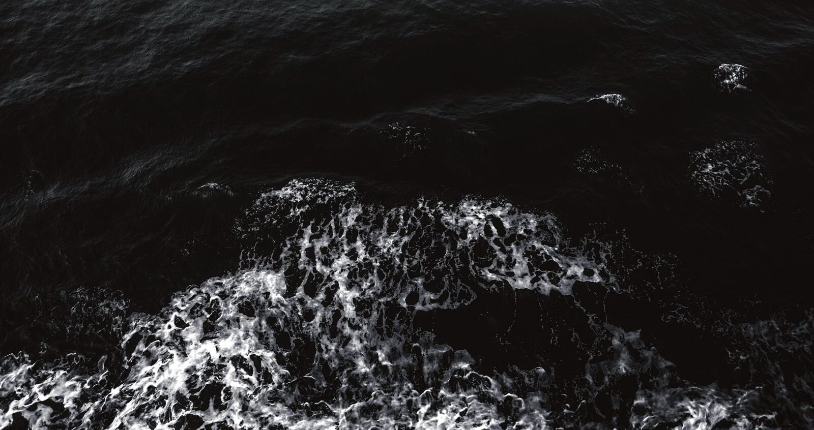 Nikon D7000 sample photo. Water, waves, weather, cold photography