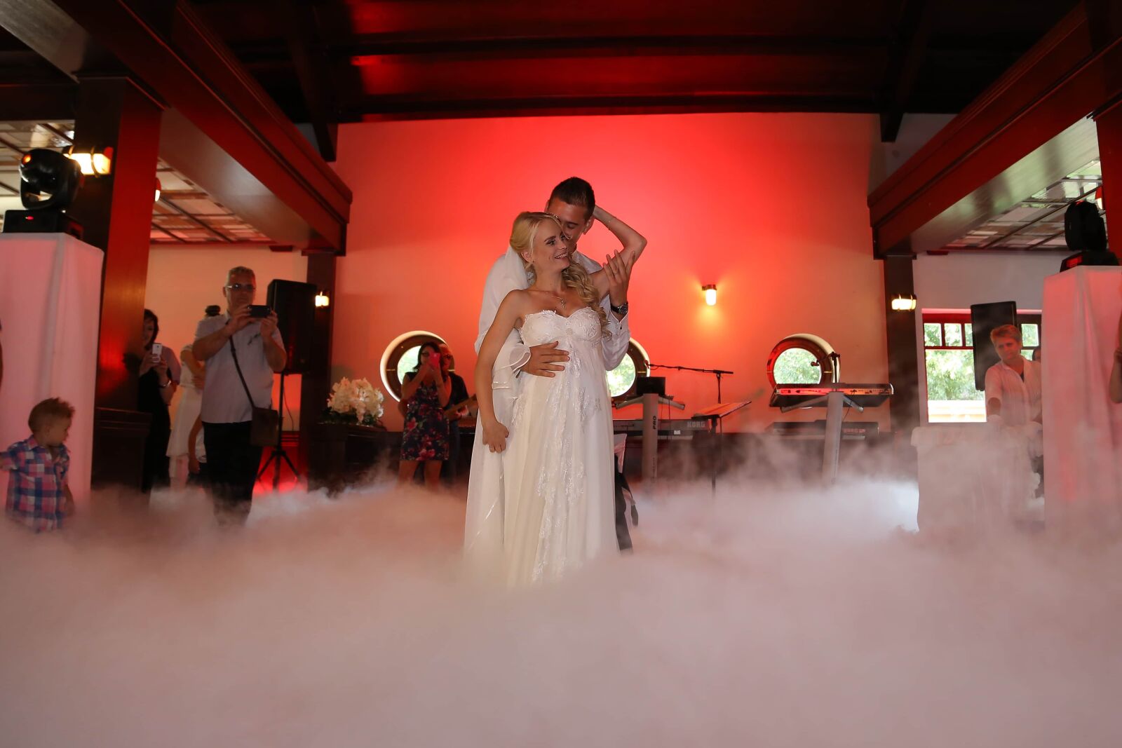 Canon EF 24-105mm F4L IS USM sample photo. Groom, bride, wedding venue photography