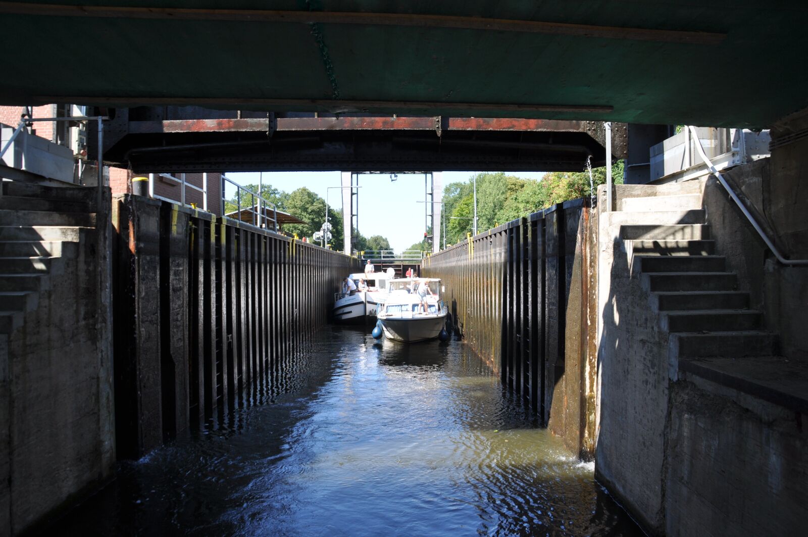 Nikon D90 sample photo. Lock, m ritz, water photography