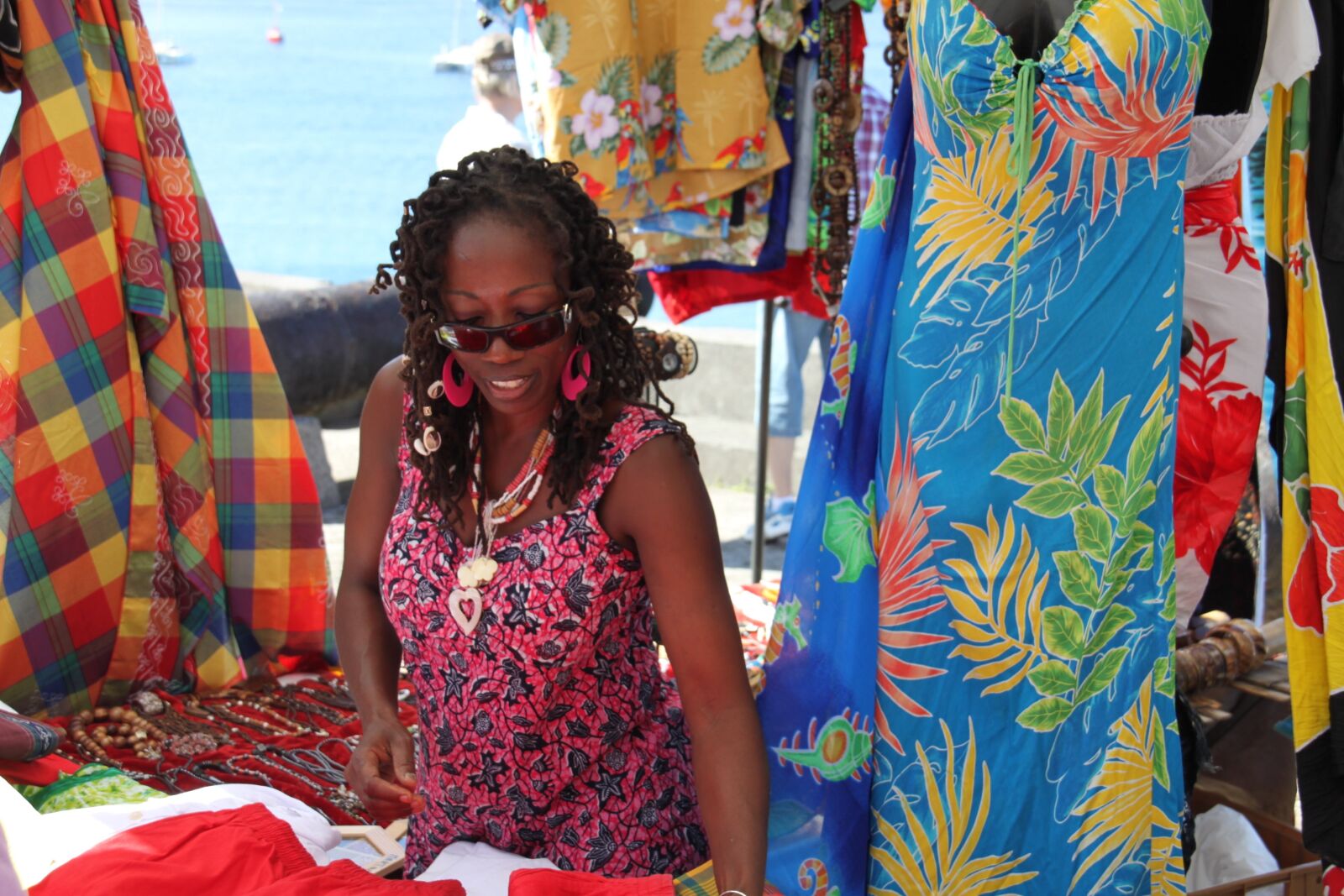 Canon EOS 500D (EOS Rebel T1i / EOS Kiss X3) sample photo. Human, clothing, market photography