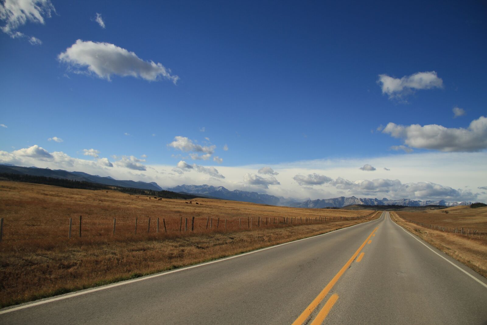 Canon EOS 7D sample photo. Road, sky, travel photography