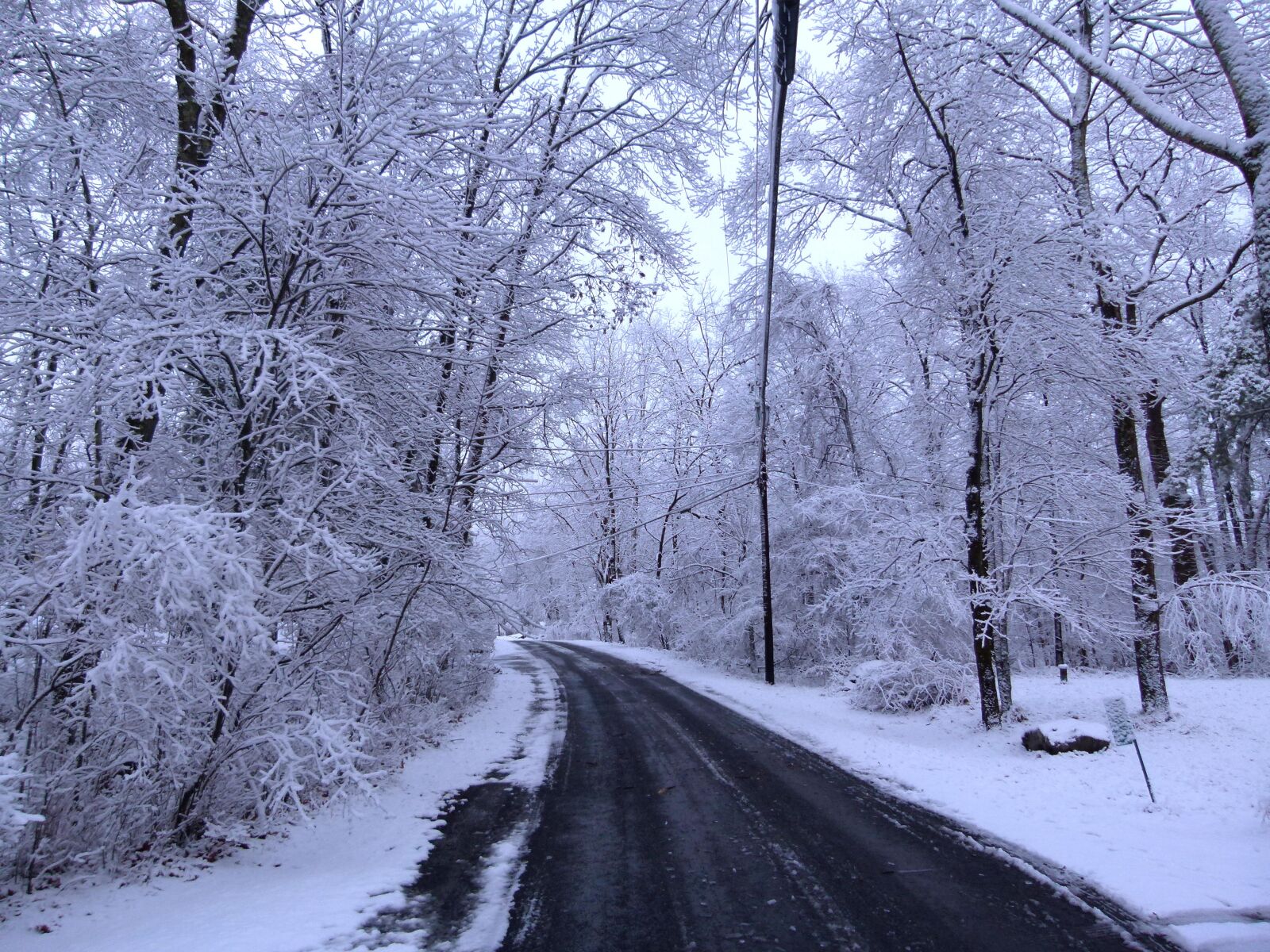 Panasonic Lumix DMC-FZ100 sample photo. Snow, ice, winter photography