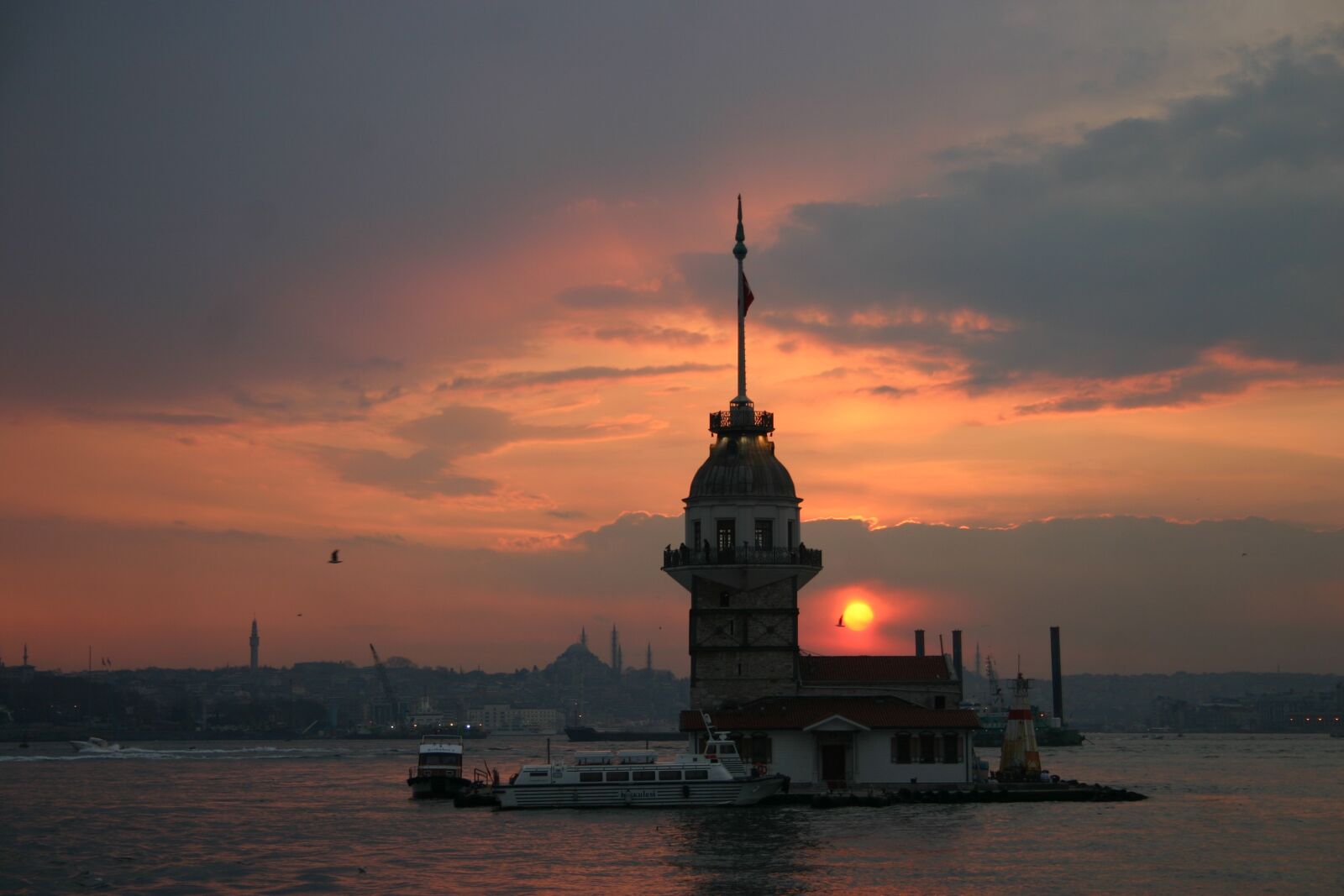 Canon EOS 300D (EOS Digital Rebel / EOS Kiss Digital) sample photo. Maiden's tower kiz kulesi photography