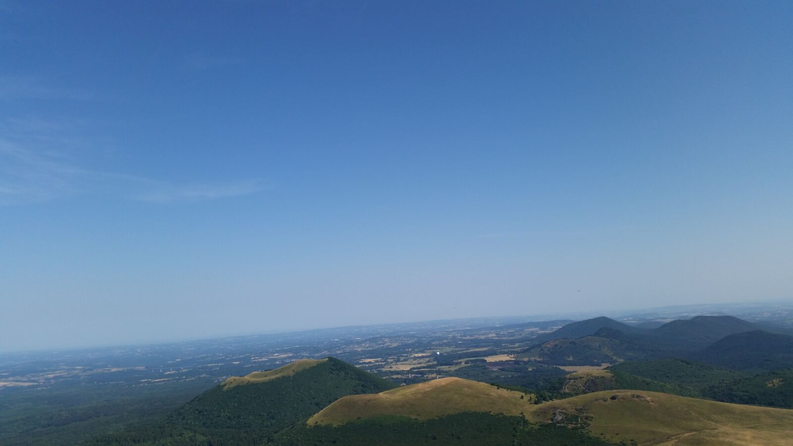 Samsung Galaxy S5 sample photo. Summit of the puy photography