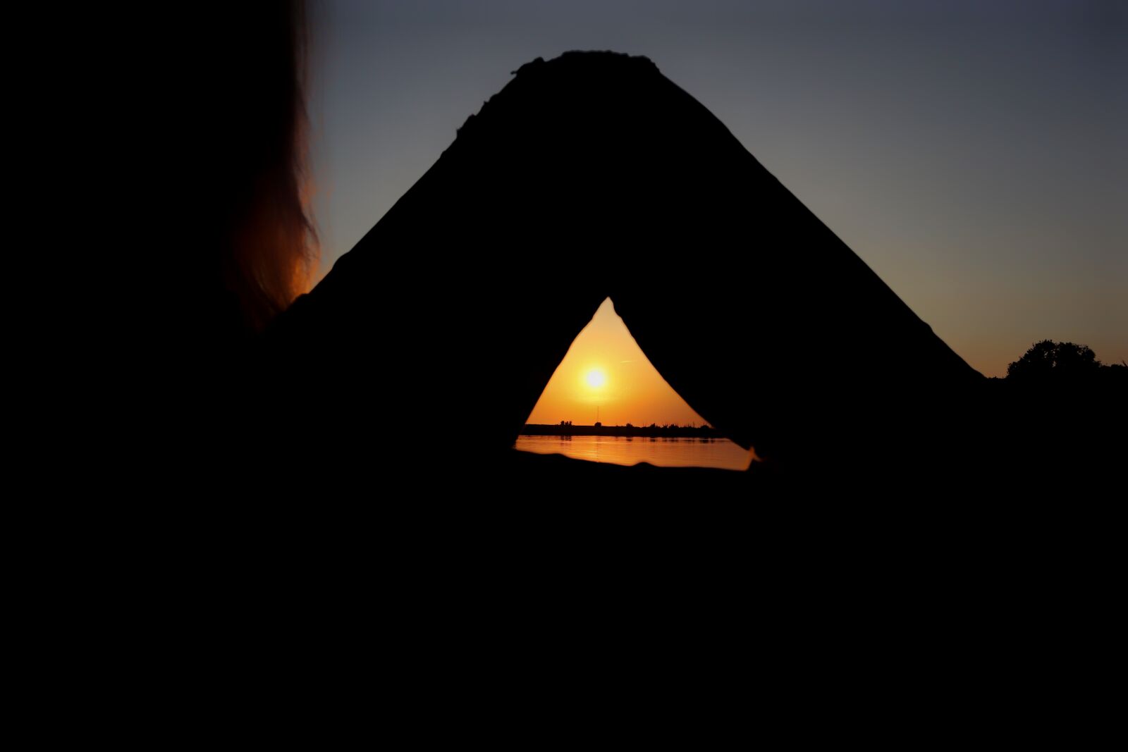 Canon EF-M 15-45mm F3.5-6.3 IS STM sample photo. Sunset, sun, landscape photography