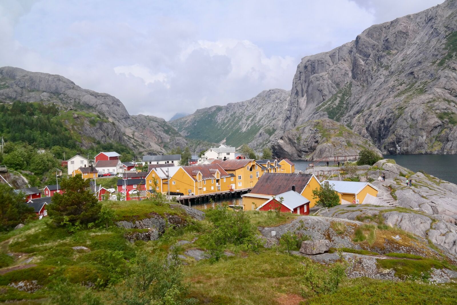 Samsung NX300 sample photo. Village, settlement, wooden houses photography