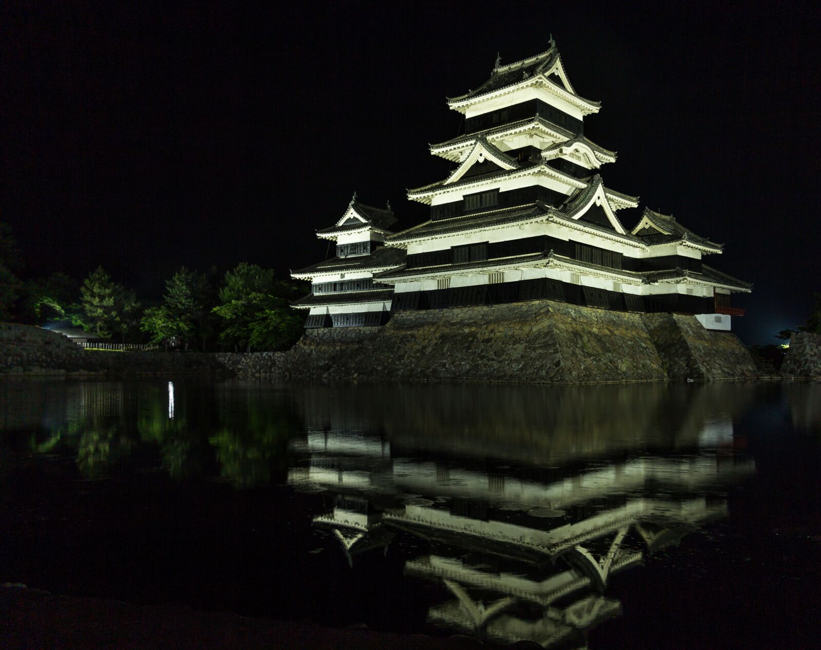 Canon PowerShot G1 X sample photo. Castle, illumination, building photography