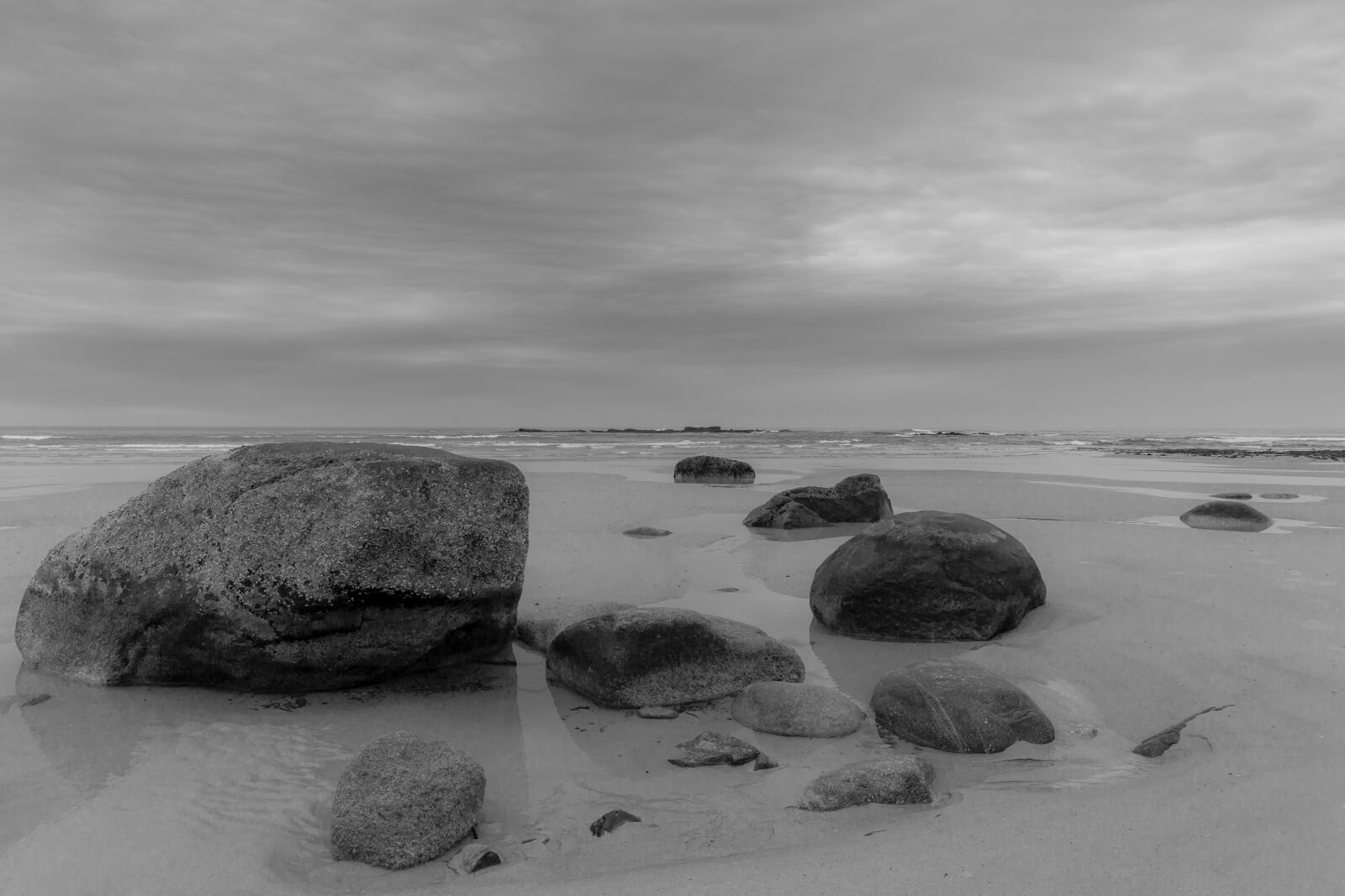 Canon EOS 6D + Canon EF 16-35mm F4L IS USM sample photo. Wells beach, maine, sea photography