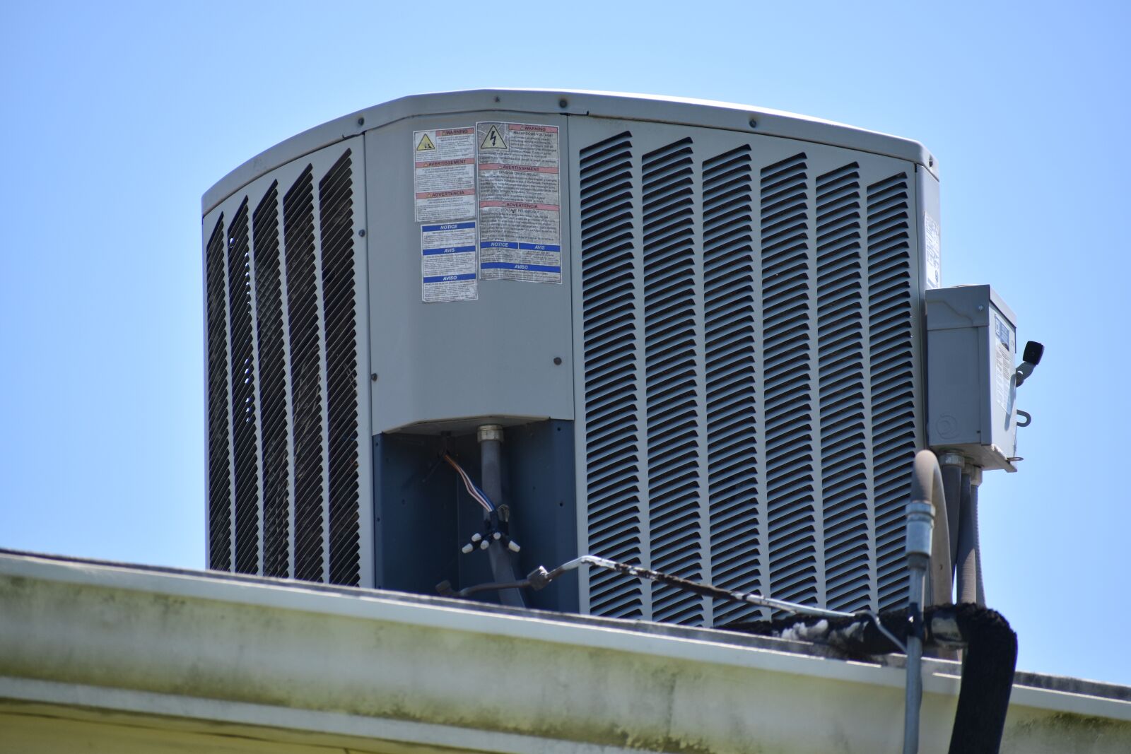 Nikon D3500 sample photo. Air conditioner, roof, unit photography
