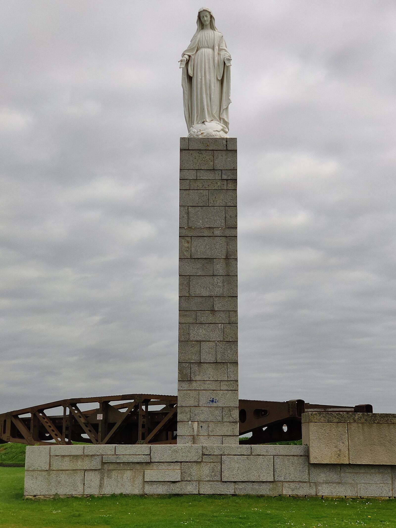 Xiaomi MI 9 sample photo. Statue, france, europe photography