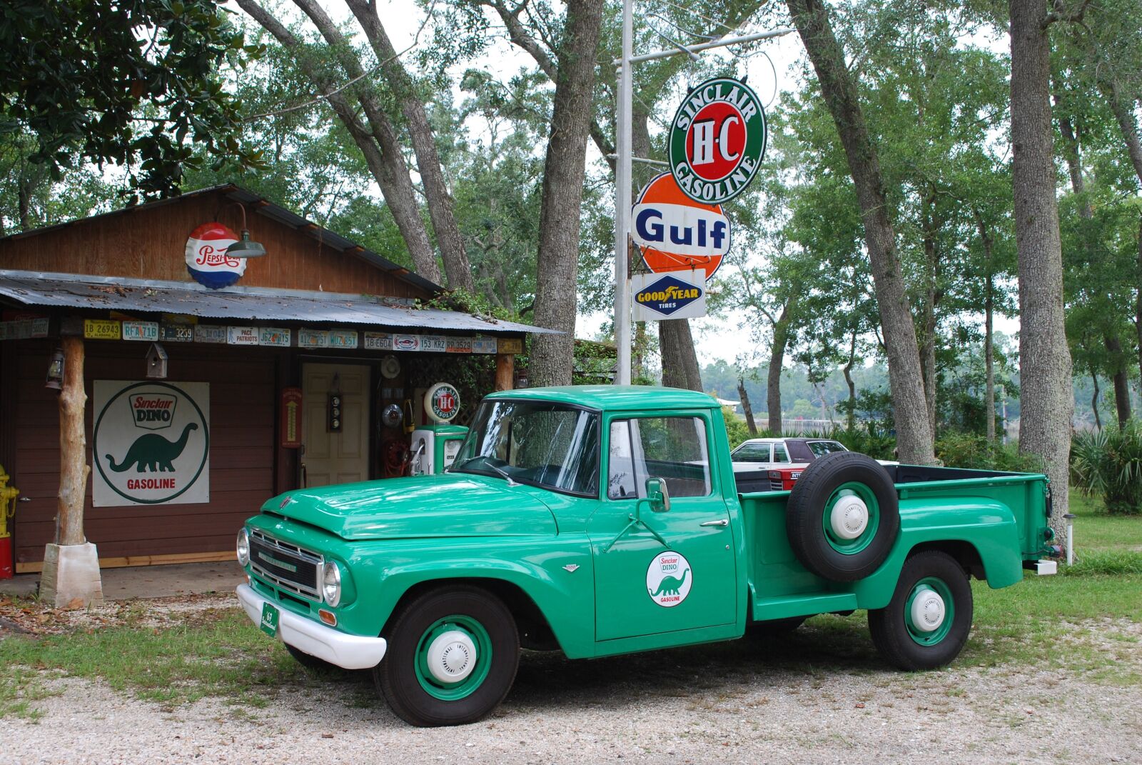 Nikon D60 sample photo. Classic cars, truck, automobile photography