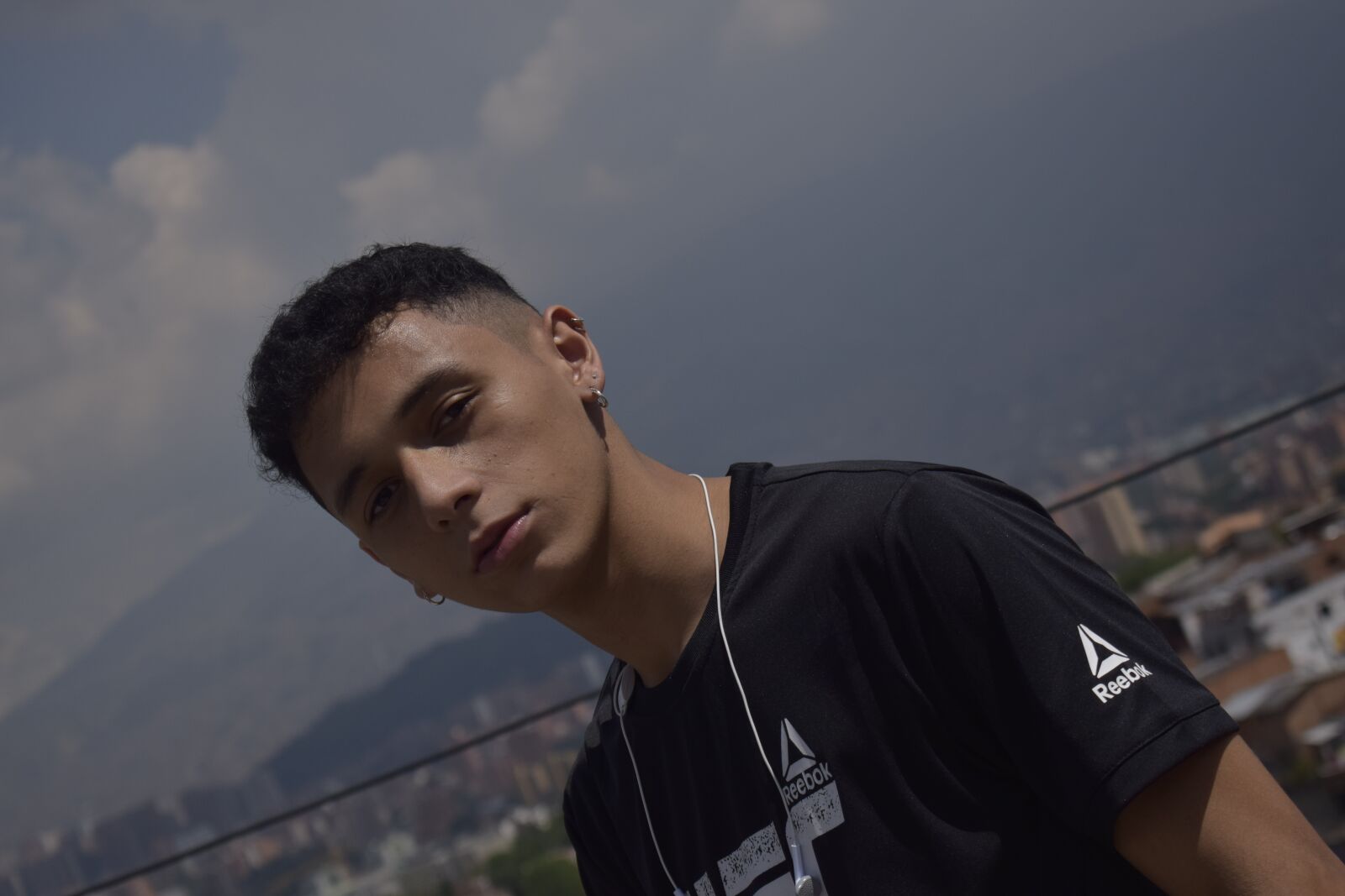 Nikon D5300 sample photo. Barrio, ciudad, joven photography