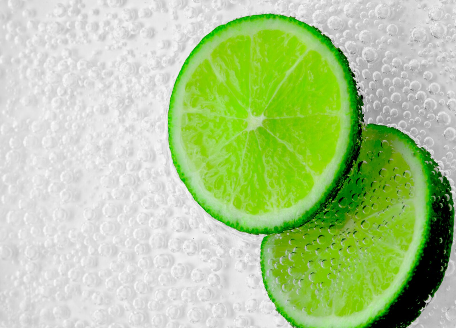 Canon EOS 550D (EOS Rebel T2i / EOS Kiss X4) sample photo. Green, citrus, fruit, slices photography