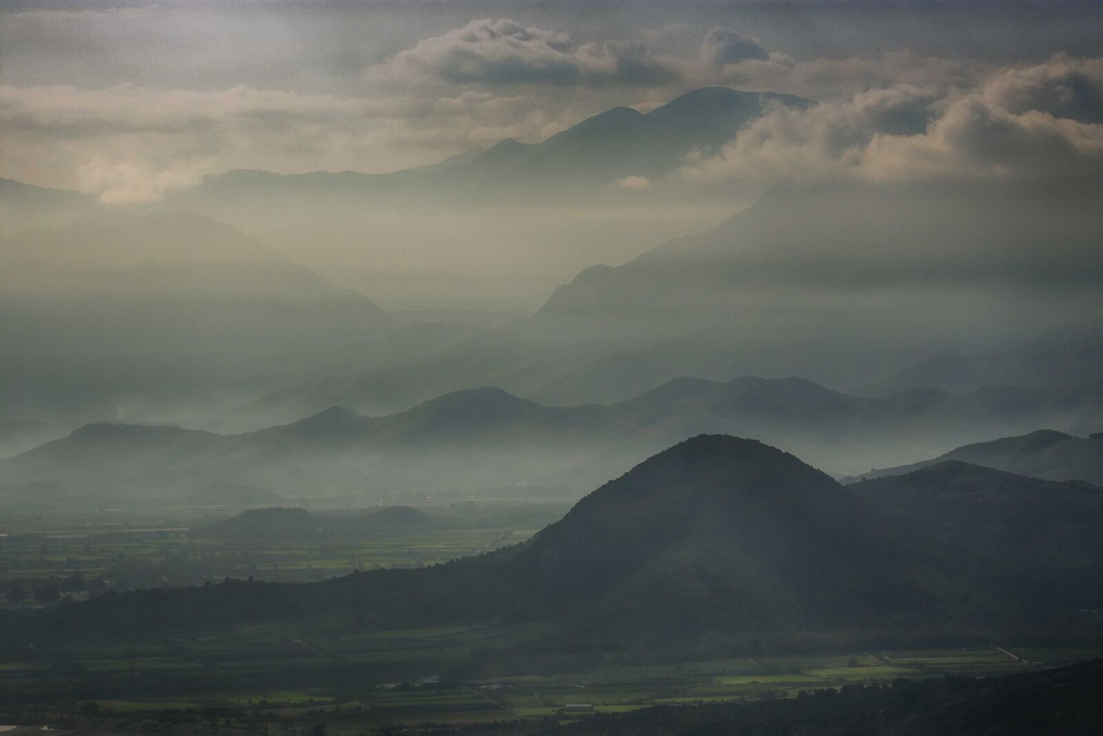 Nikon D7200 sample photo. Layers, mist, nature photography