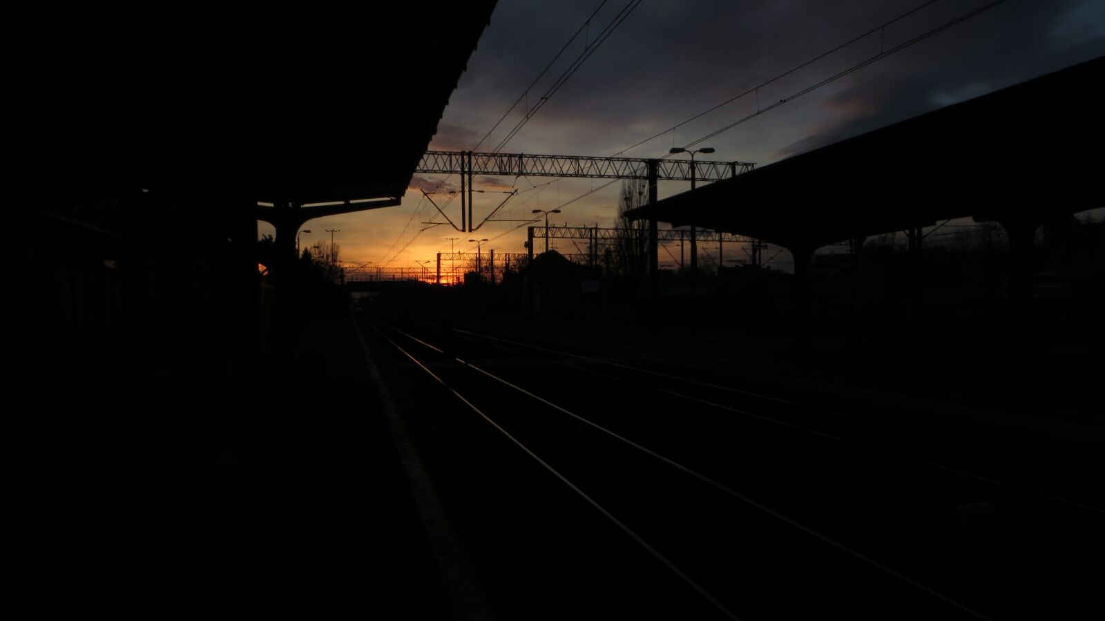 Canon PowerShot SX270 HS sample photo. Railroad station, station, railway photography